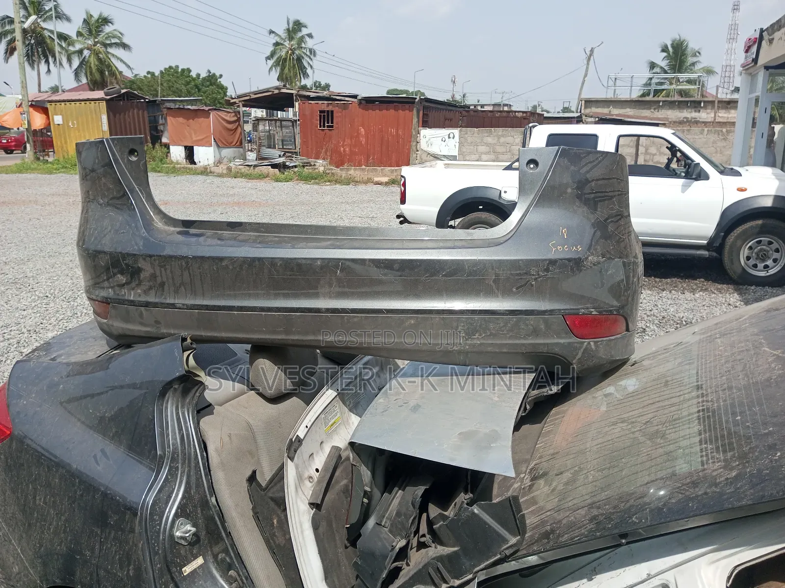 2014-18 Ford Focus Bumper Back