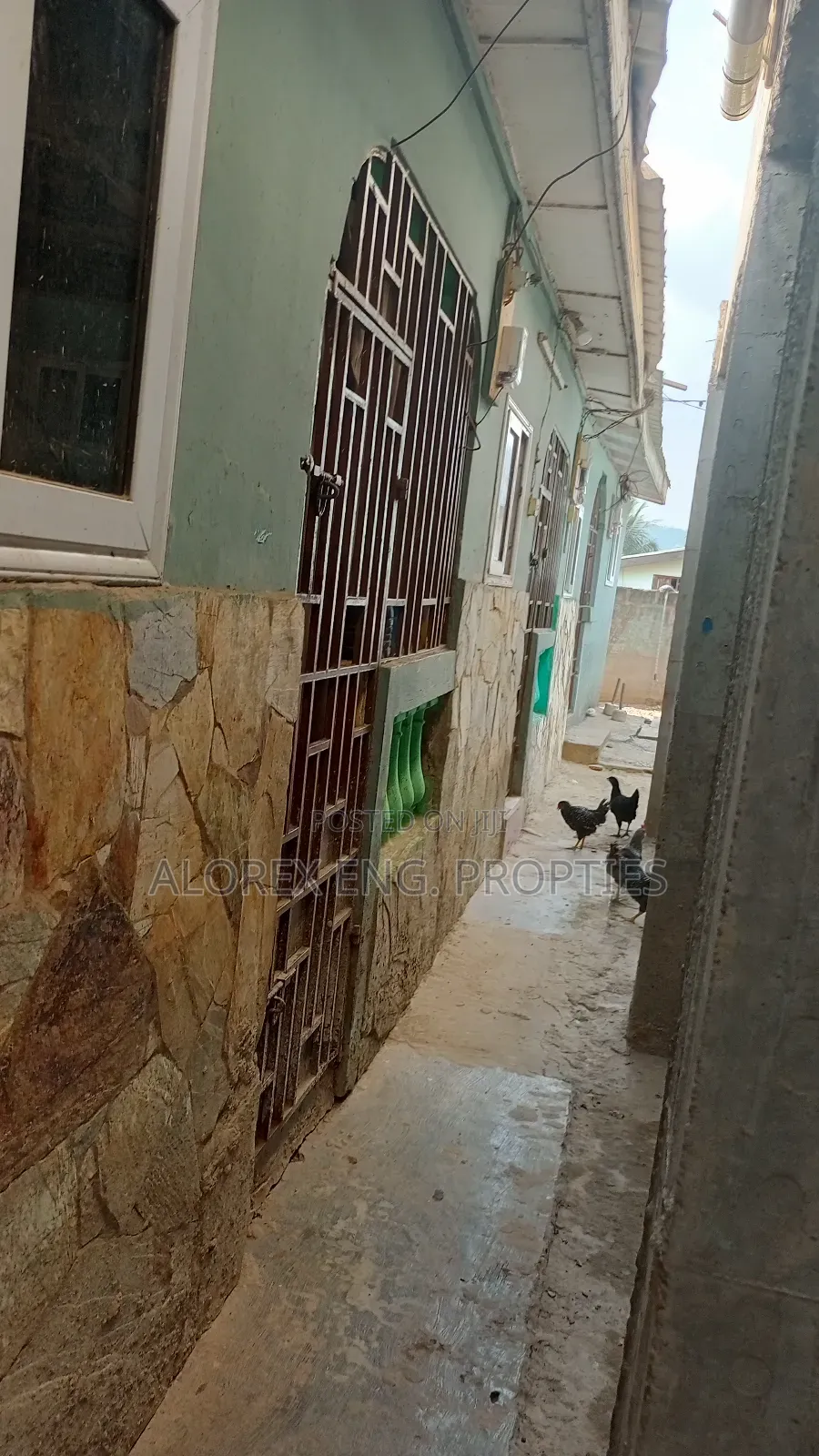 1bdrm Apartment in Danfa for rent