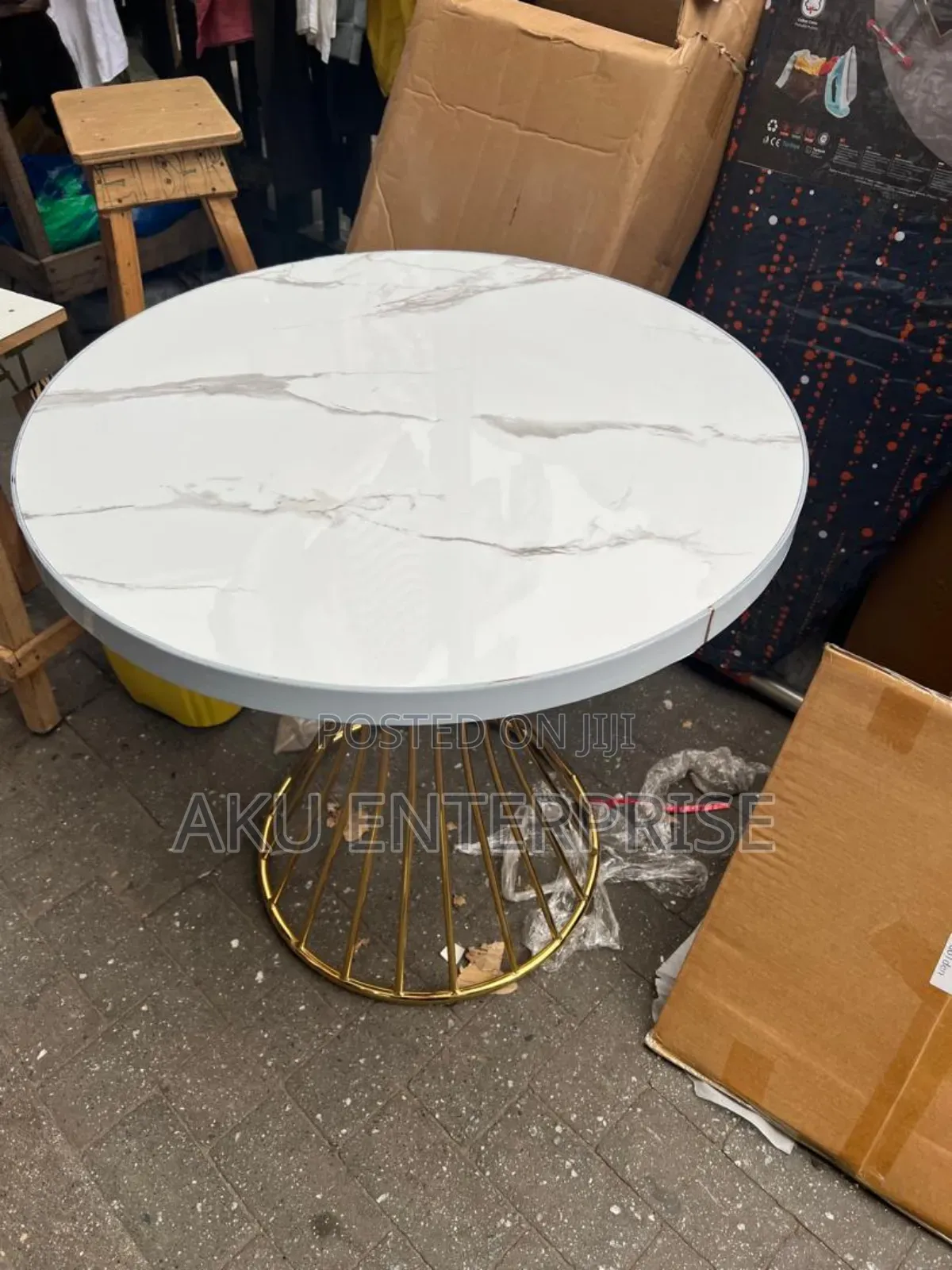Cake Dining Coffee Table