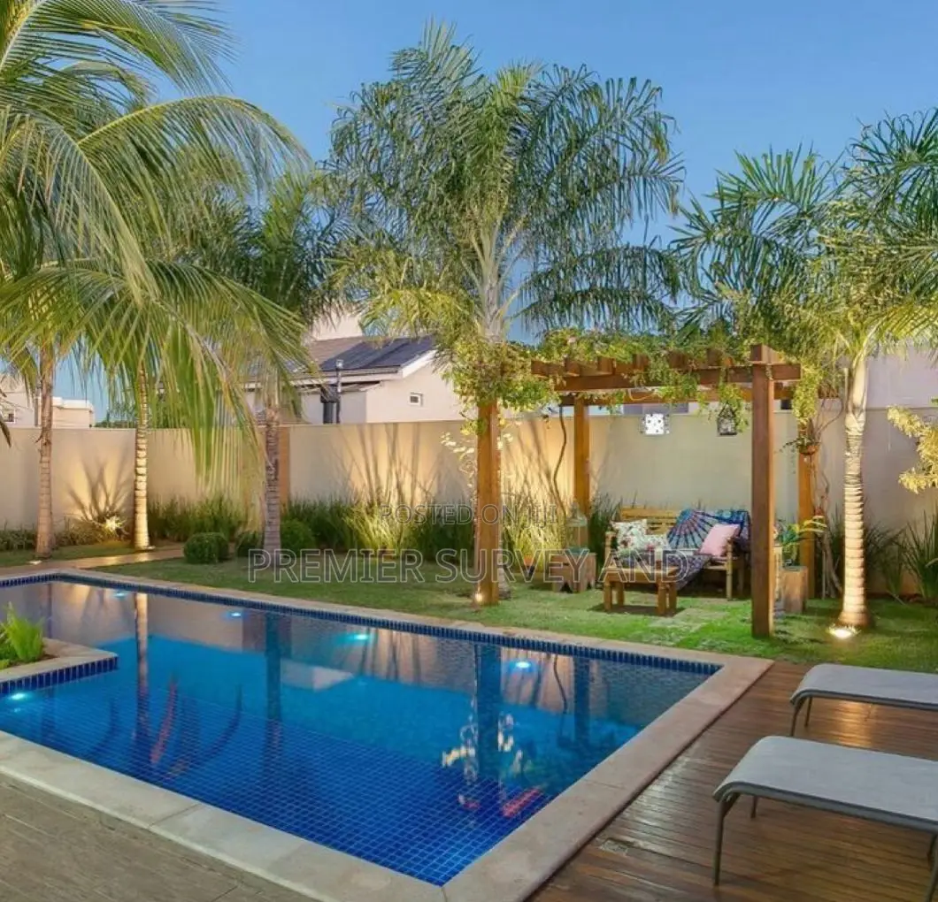 Swimming Pool Designs for Your Backyard