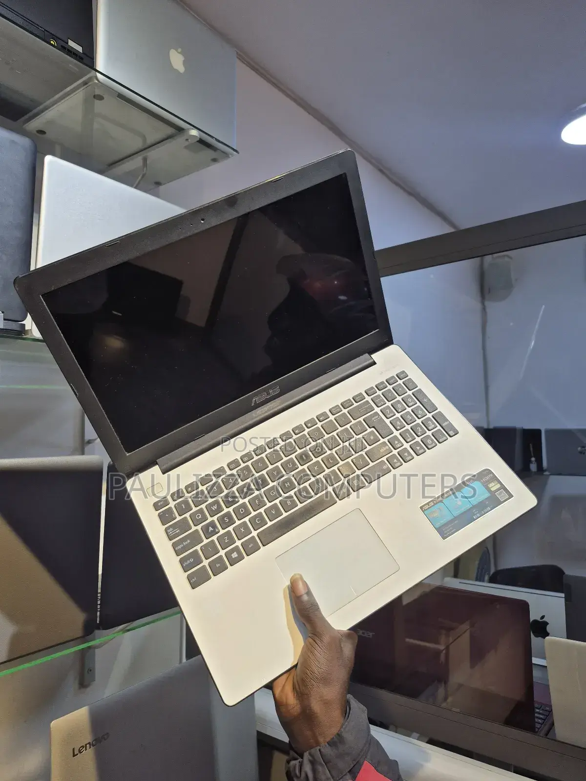 Laptop Asus A42DE 8GB Intel Core i5 HDD+SSD 500GB