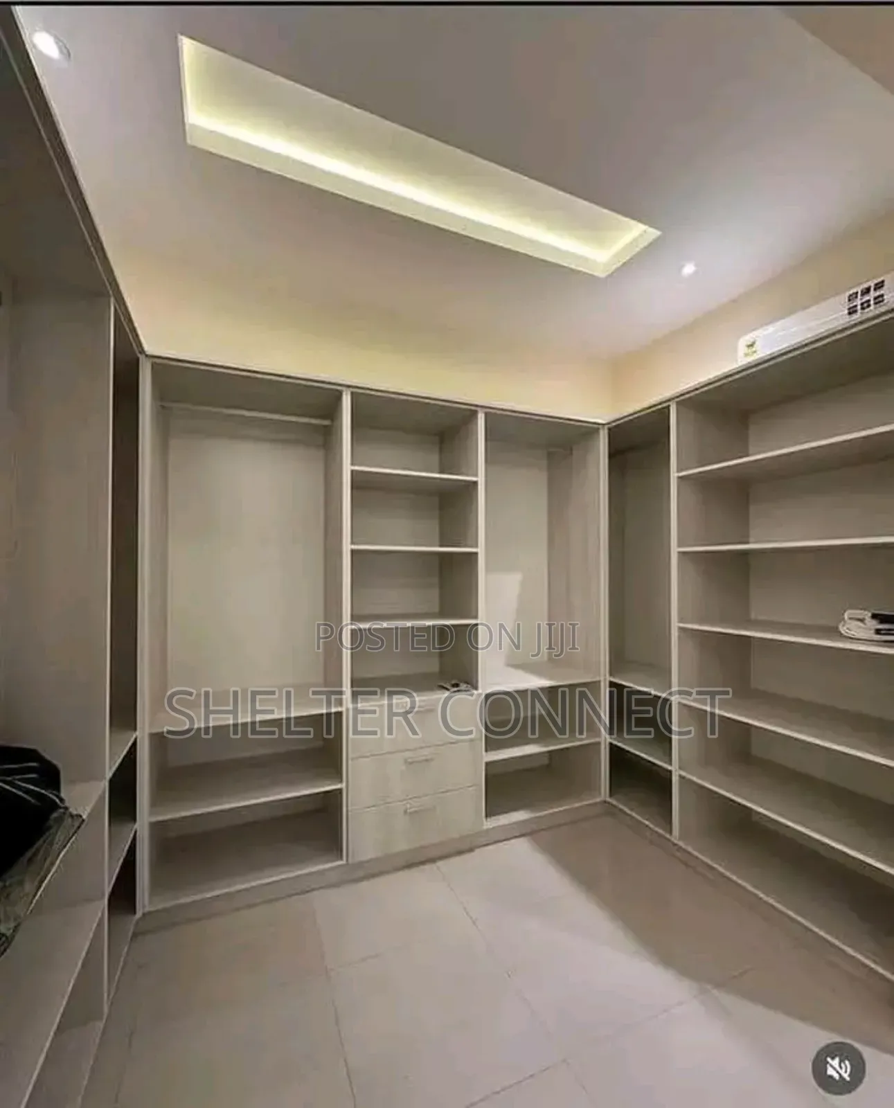 4bdrm Duplex in East Legon,  West for sale