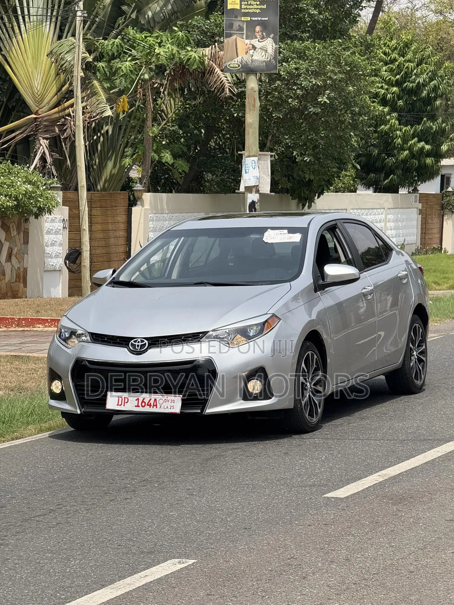 Toyota Corolla S Plus 4dr Sedan (1.8L 4cyl CVT) 2015 Silver