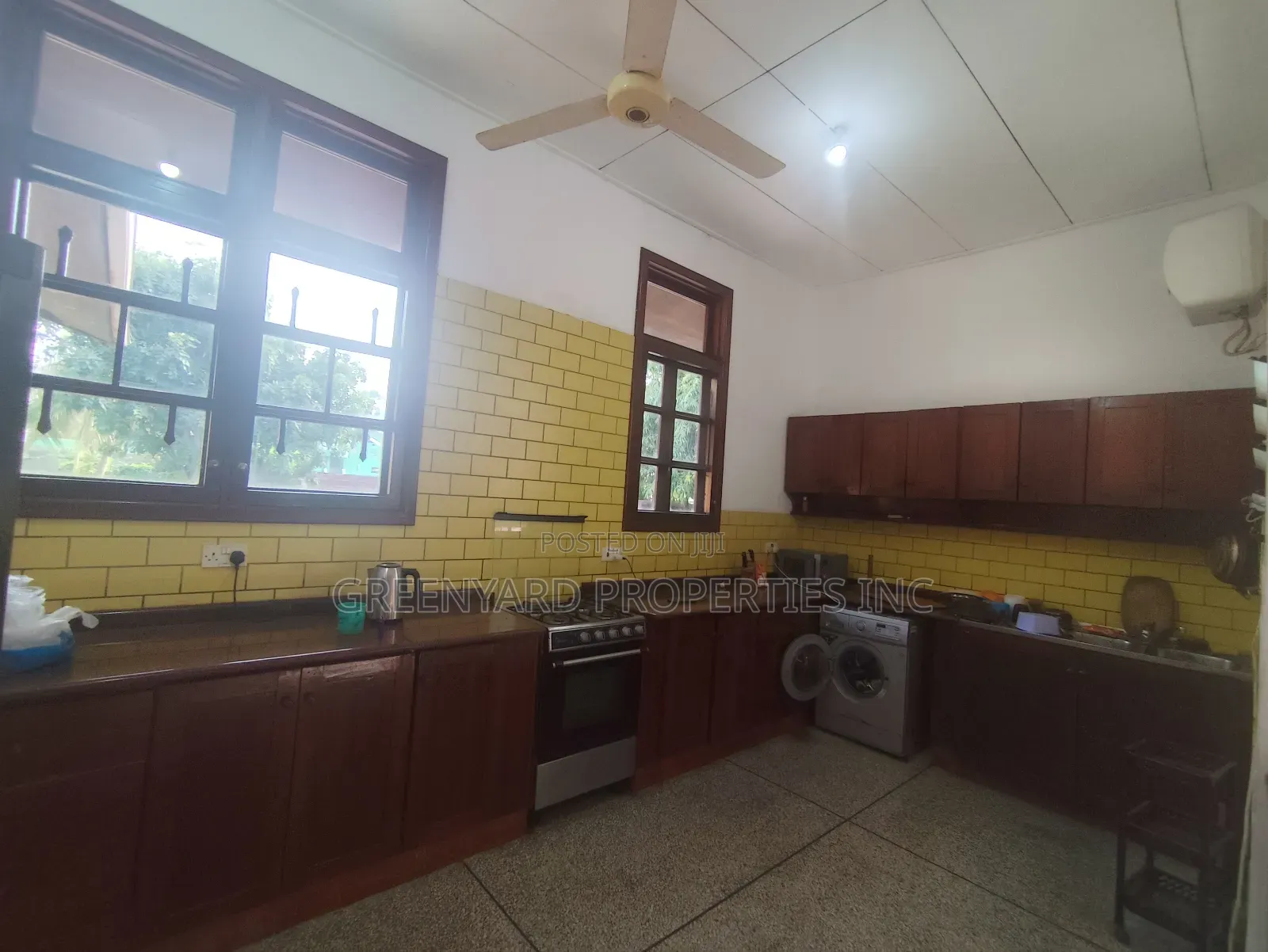 3bdrm House in A&C, East Legon for rent