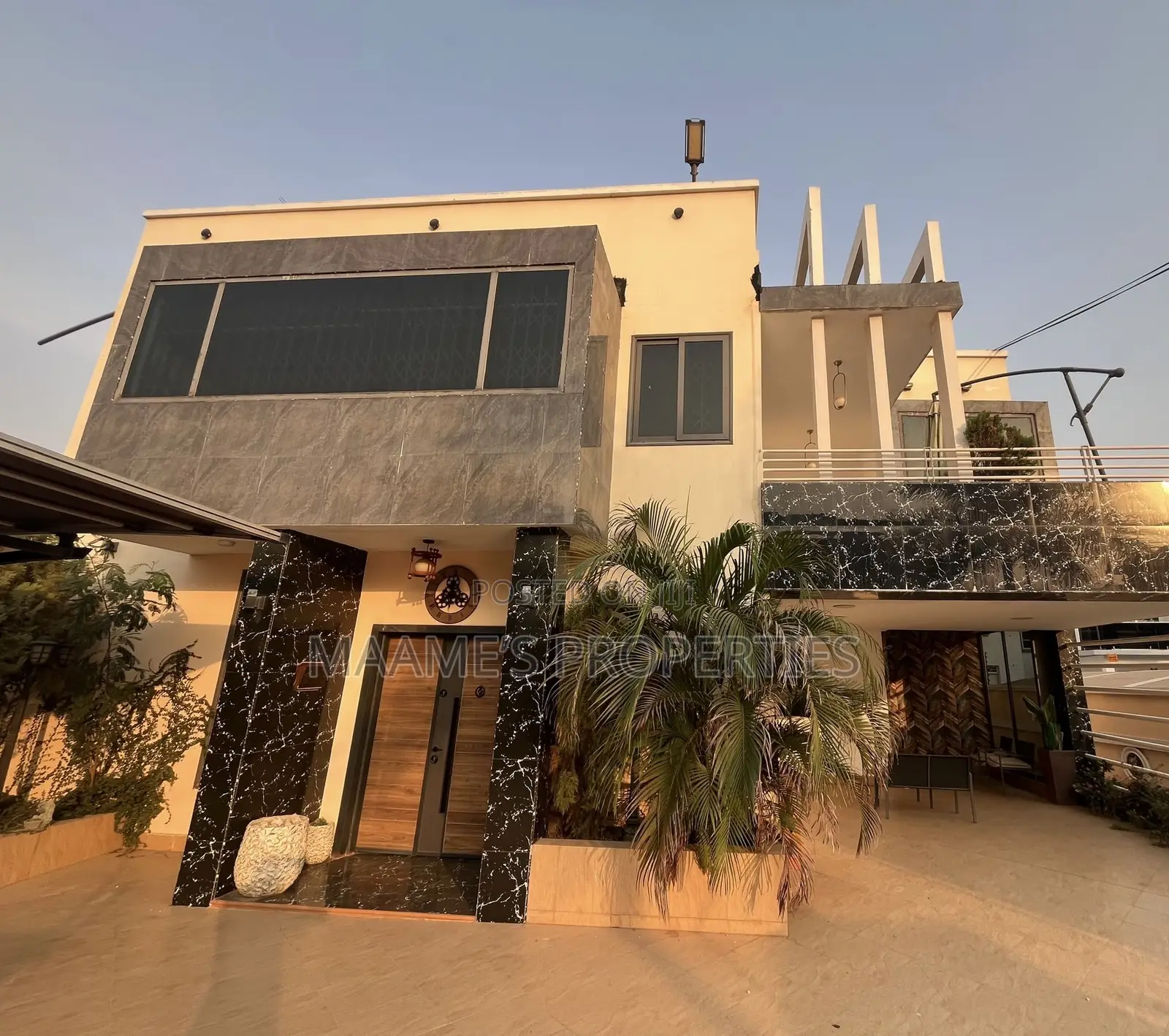 5bdrm Duplex in East Legon for rent