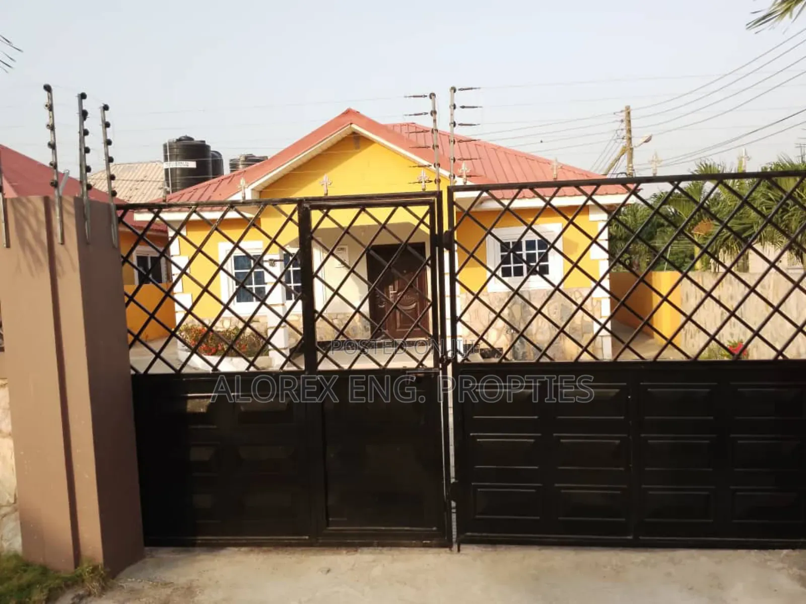 2bdrm House in Self Compound, Oyarifa for rent