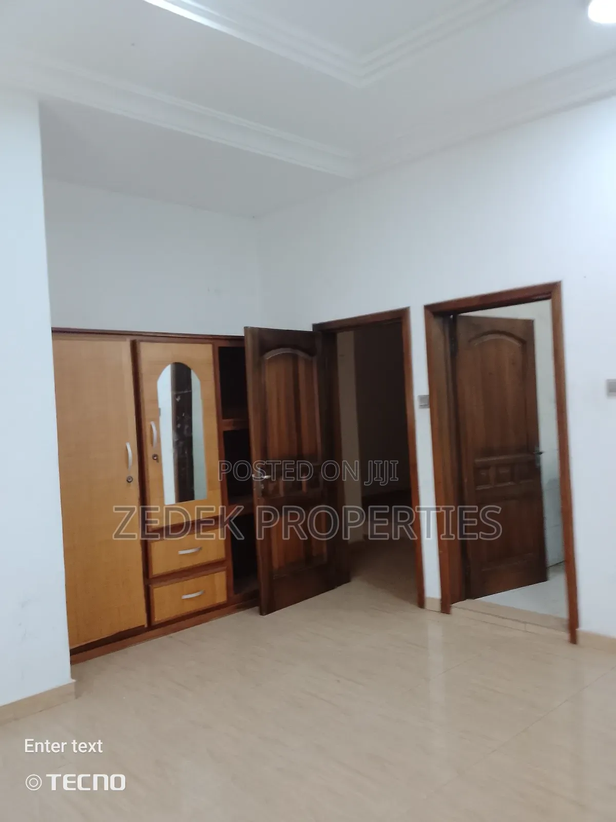 3bdrm Apartment in Zedek Properties, Ashomang Estate for rent