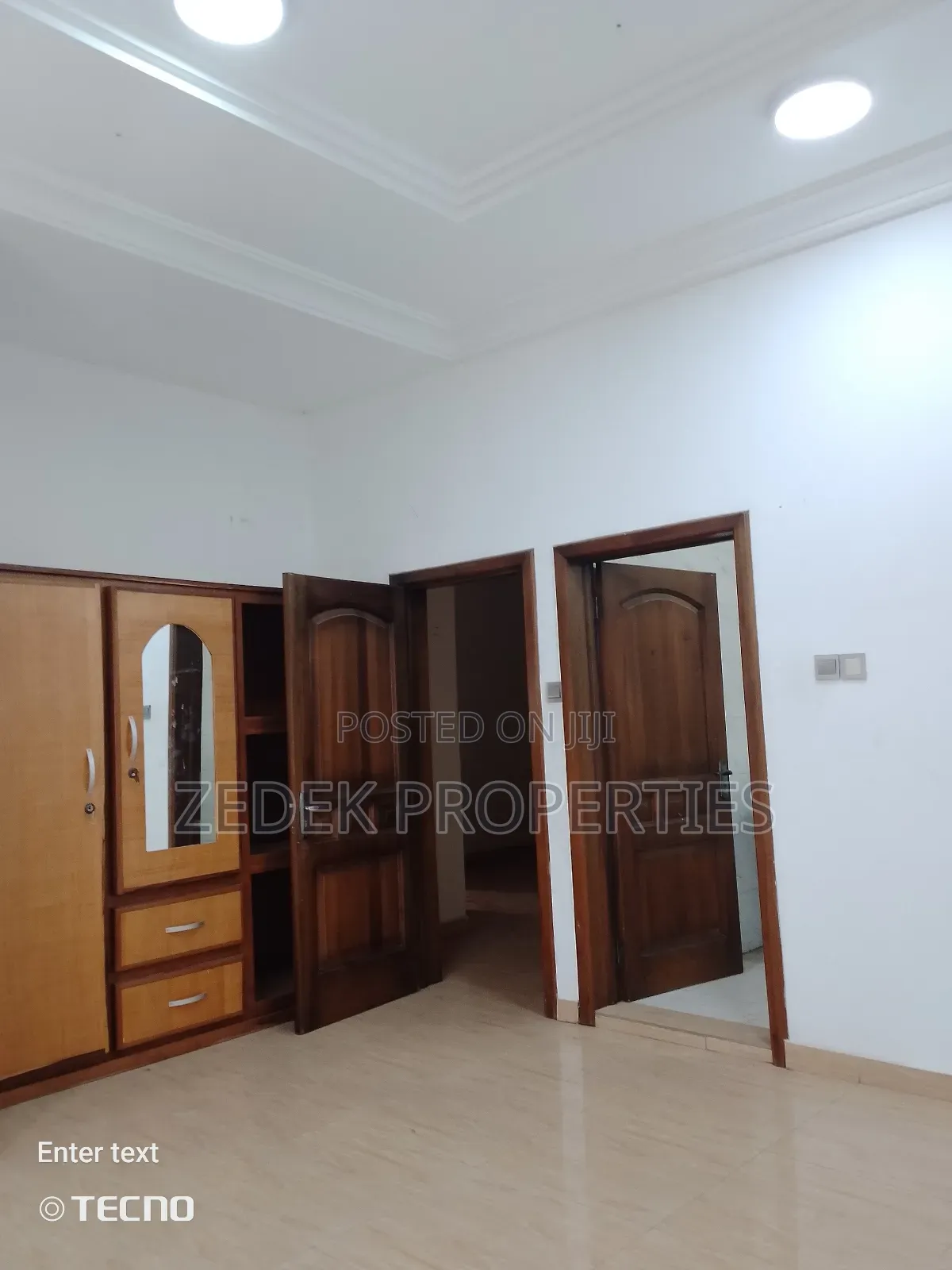 3bdrm Apartment in Zedek Properties, Ashomang Estate for rent
