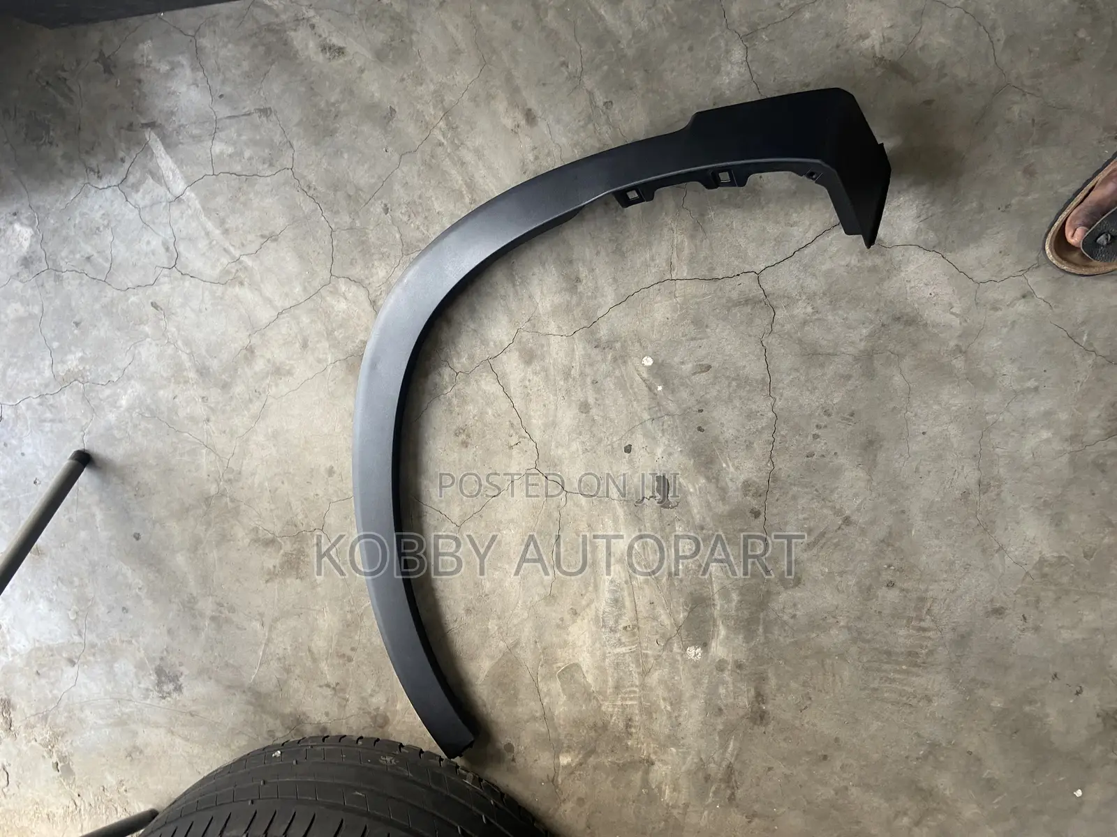 Hyundai Santafe Fender Moulding