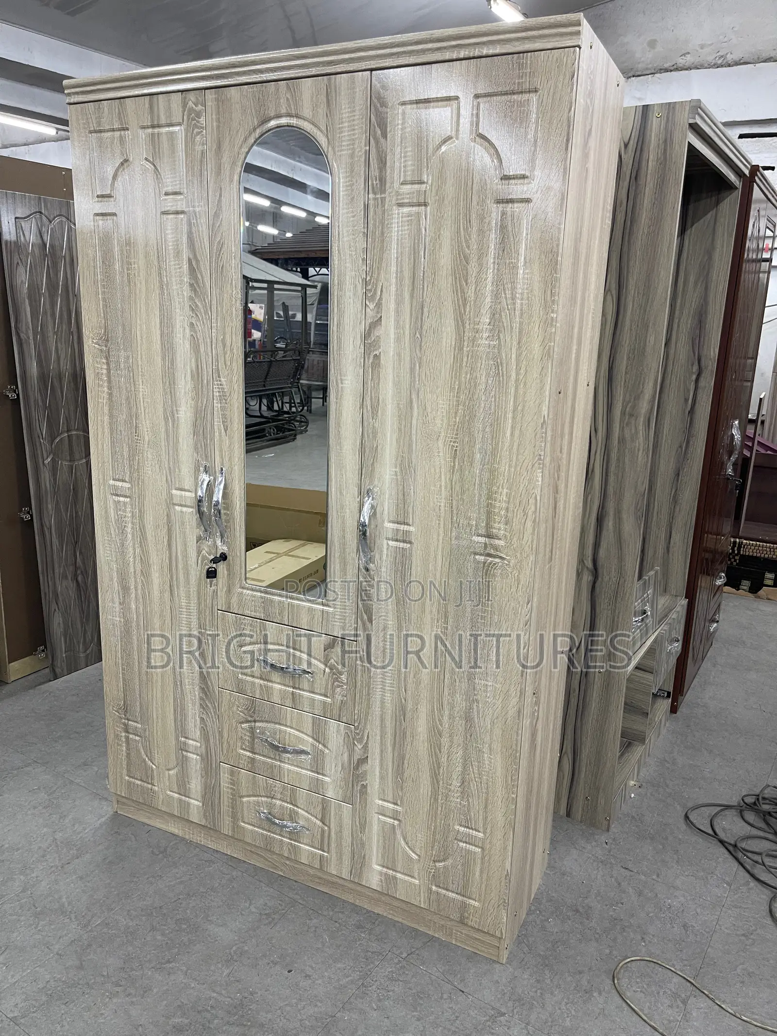 3 Doors Foreign Wardrobe Simple Design for Laundry Storage