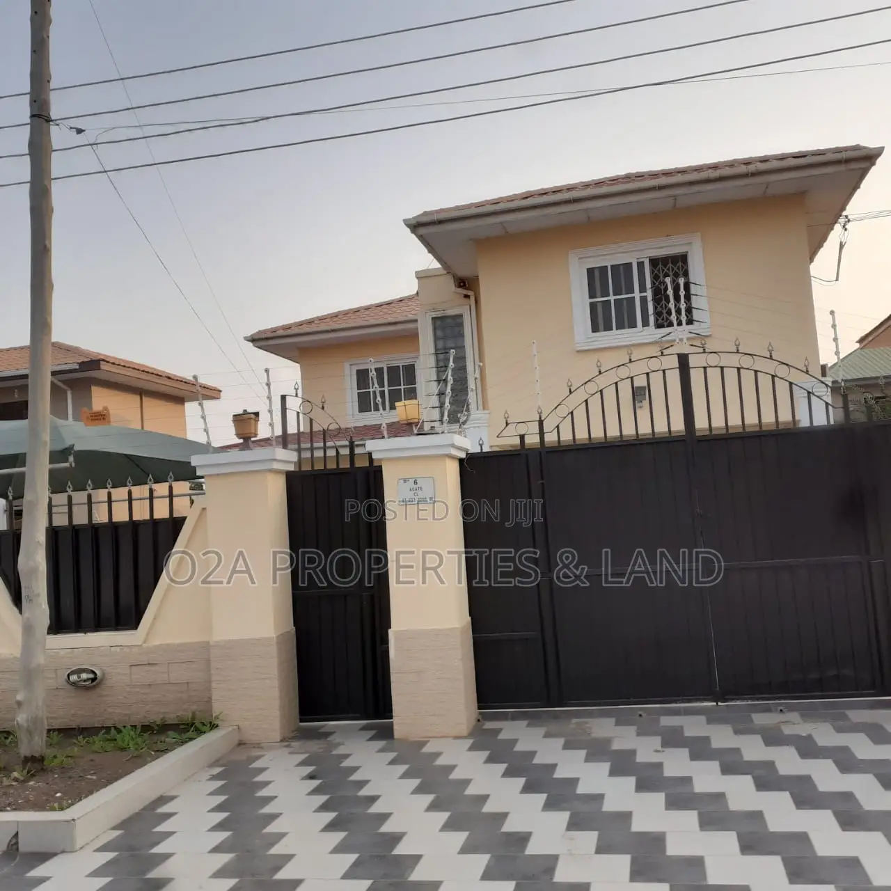 4bdrm House in Spintex, Baatsona Total for rent