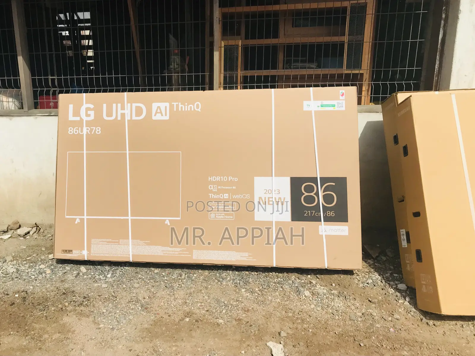 Upgrade Your Tv Experience With Lg86ur7800 86” Smart Tv.