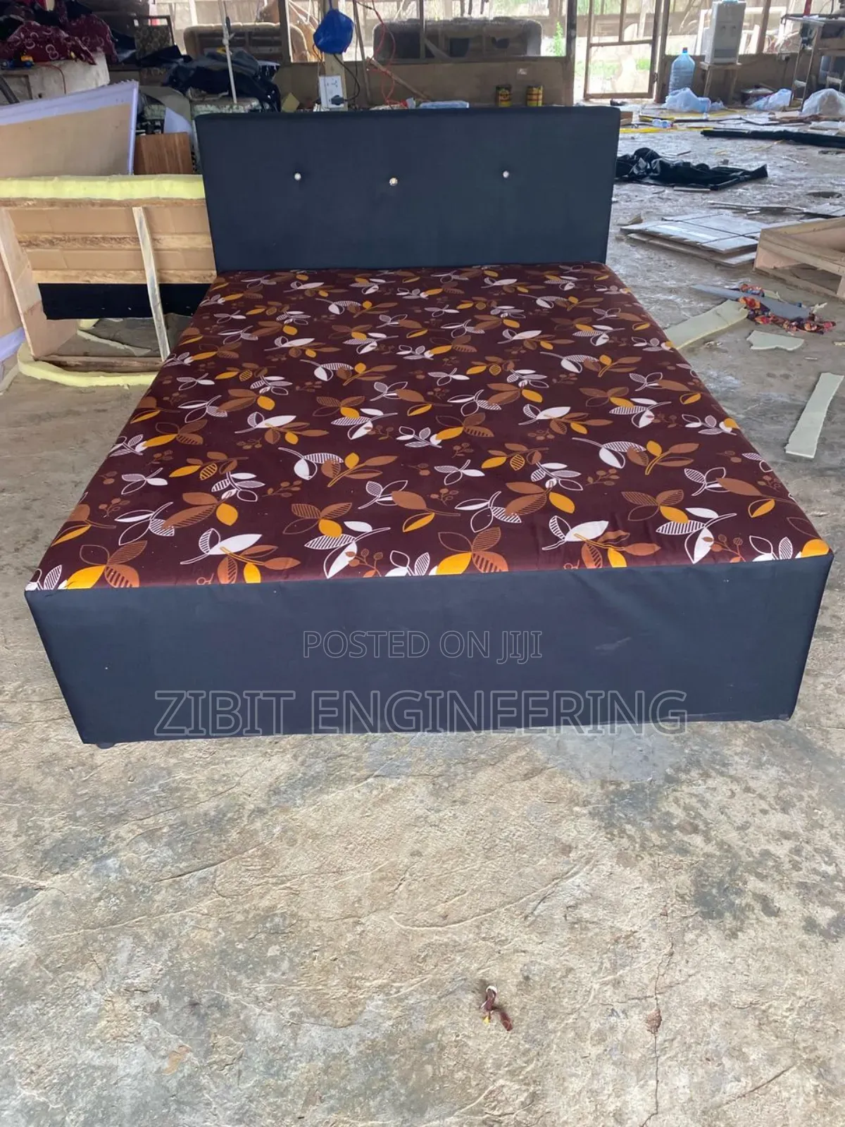 Double Bed Inbuilt
