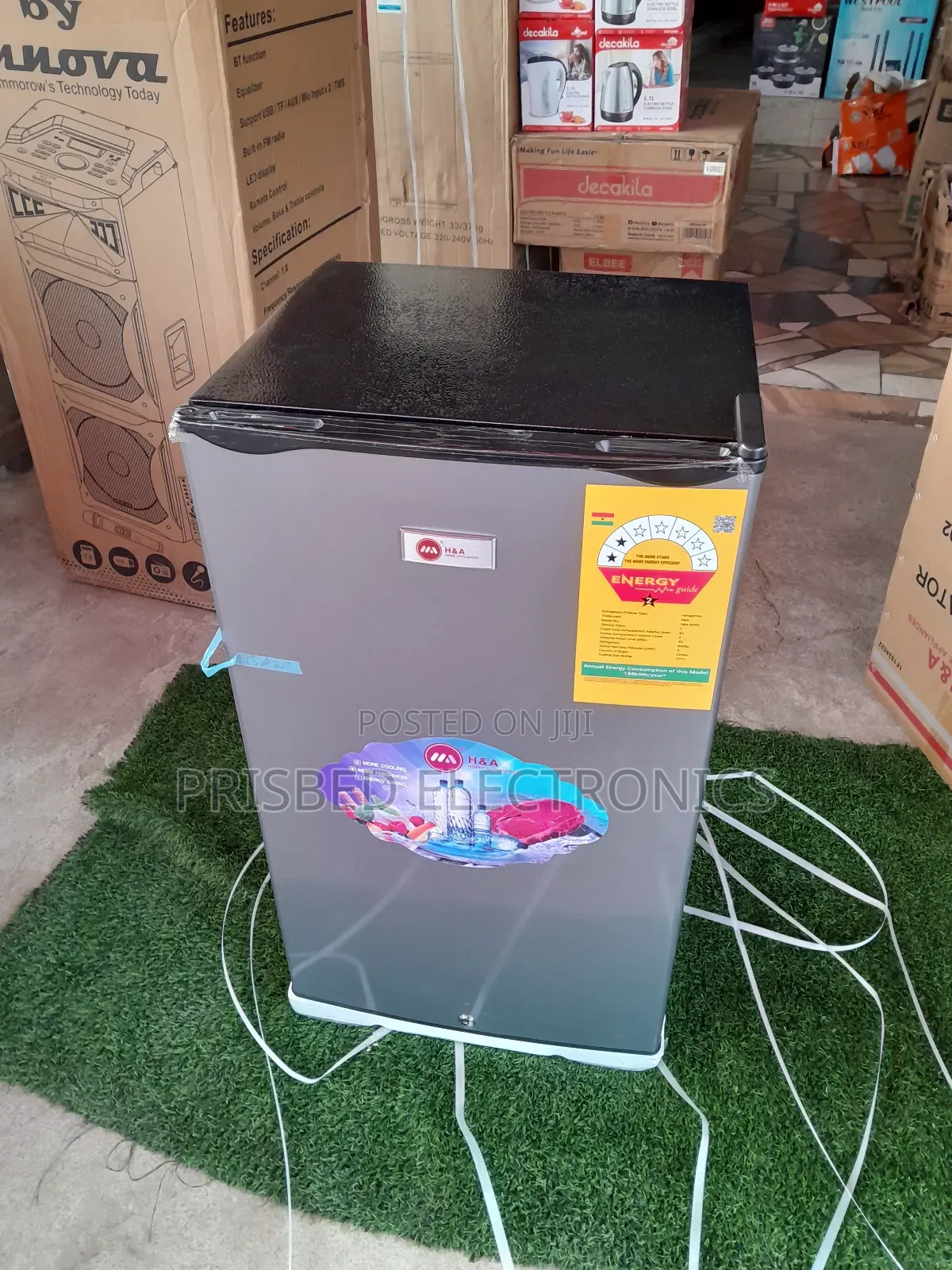 H a Durable Table Top Single Door Fridge 92 Litres