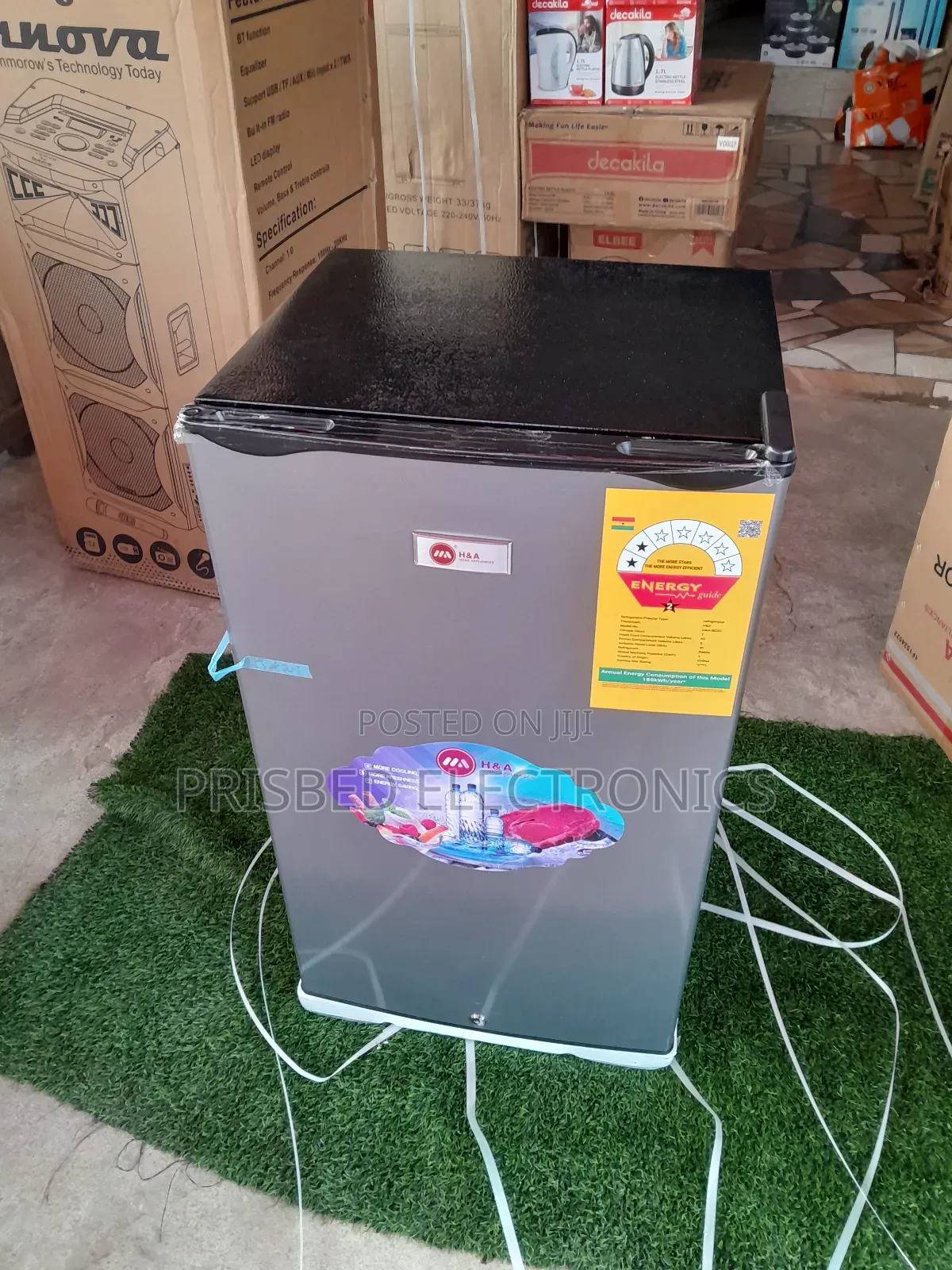 H a Durable Table Top Single Door Fridge 92 Litres