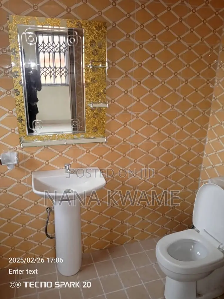 Furnished 2bdrm Apartment in Richmoni Estate, Atwima Kwanwoma for rent