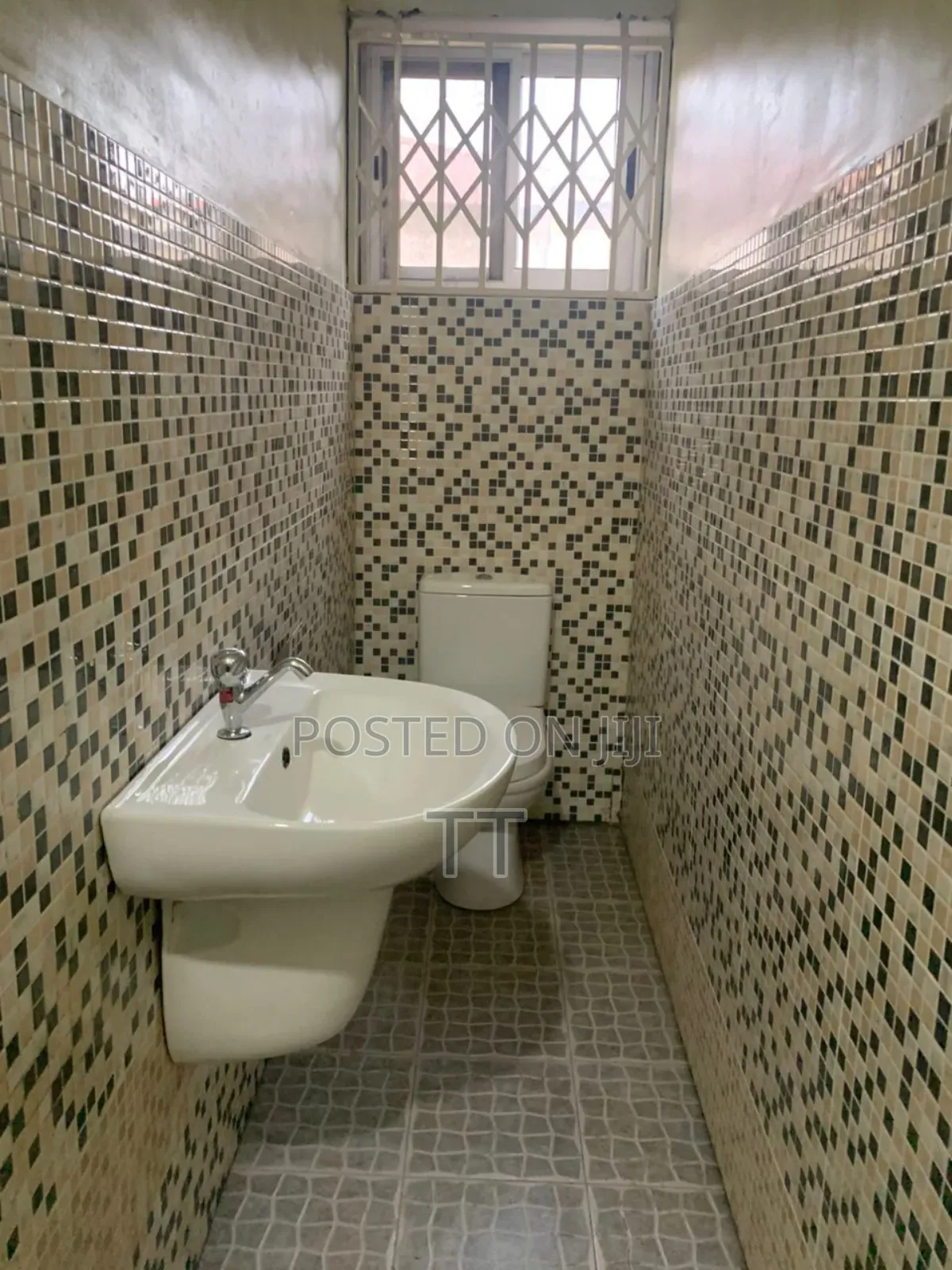 2bdrm Apartment in Tse Addo, Teshie for rent