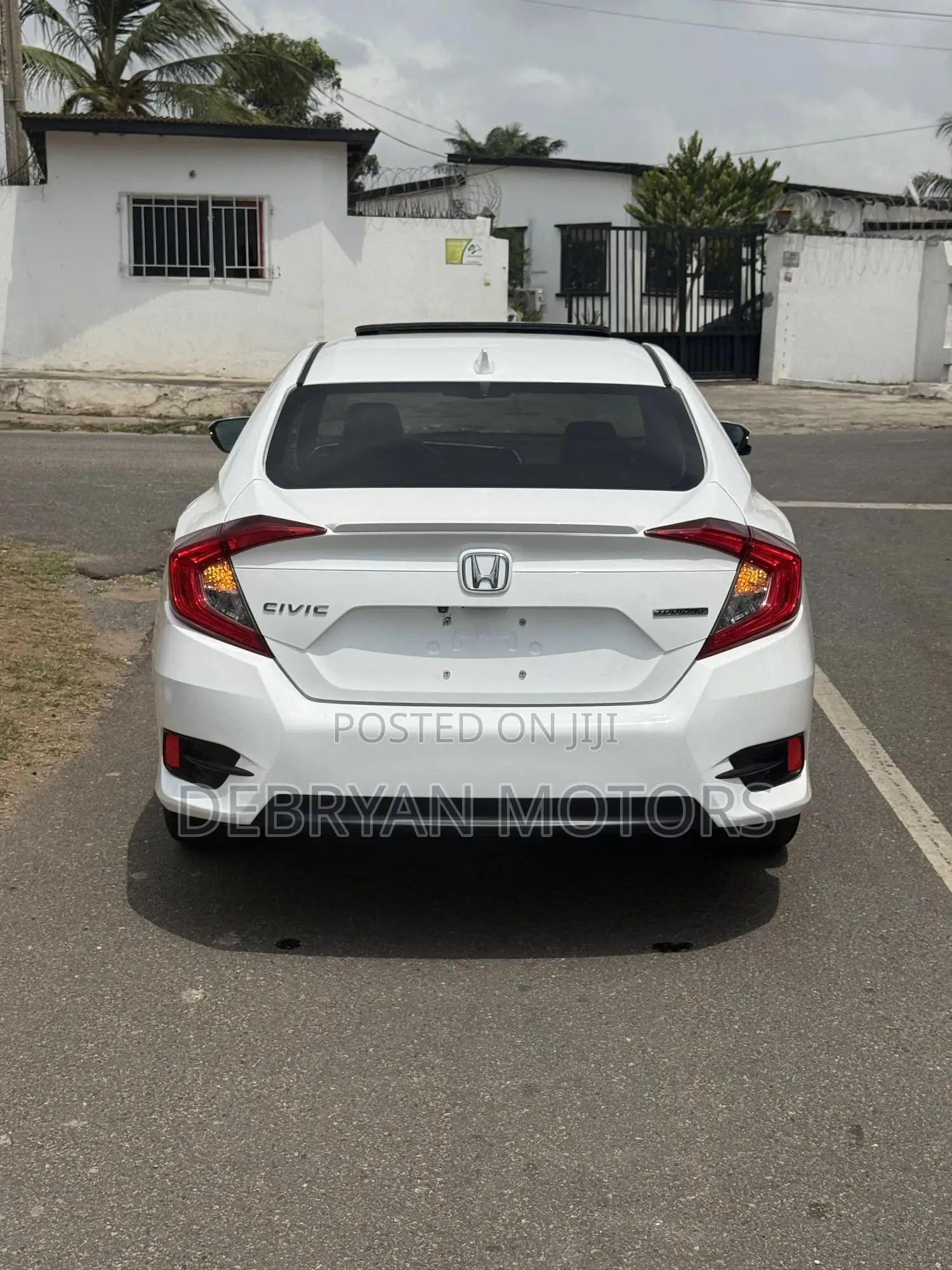 Honda Civic Touring Sedan 2018 White