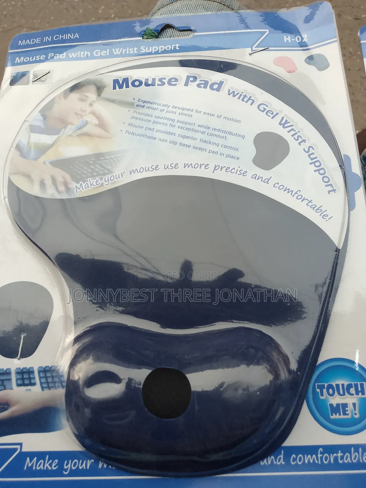 Mouse Pad With Gel Wrist Support