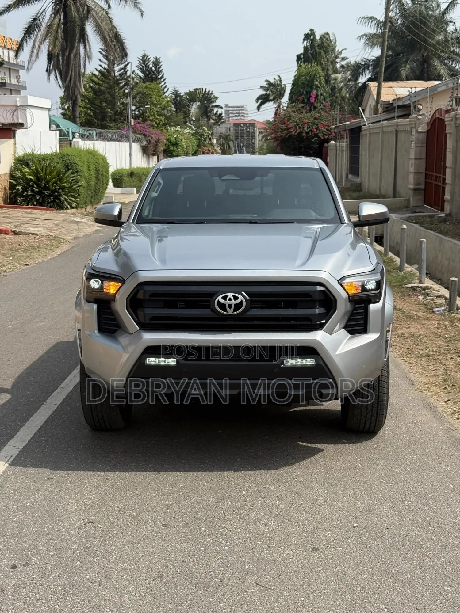 Toyota Tacoma SR5 Access Cab 6' Bed AT 2024 Silver