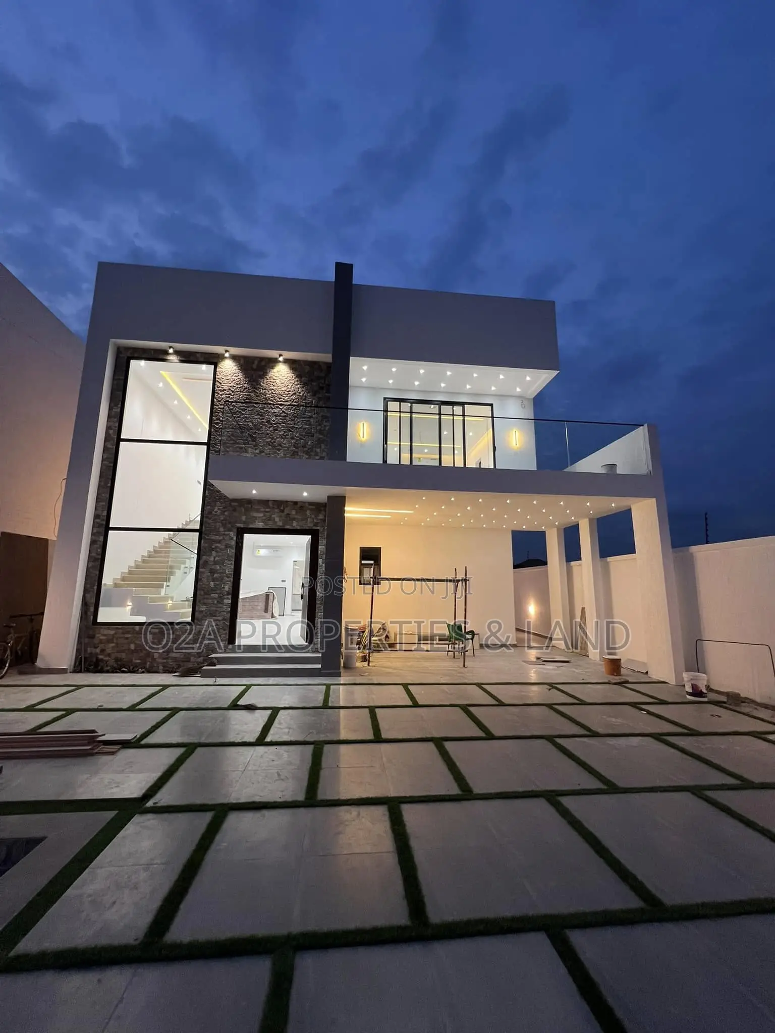 4bdrm House in Ashaley Botwe, for sale