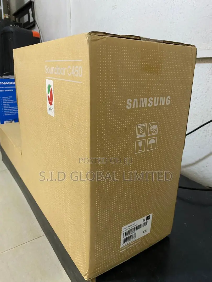 Let the Soundbar Connect to Bluetooth and Tv Connection