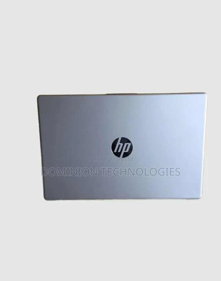 New Laptop HP 240 G9 8GB Intel Core i3 SSD 512GB