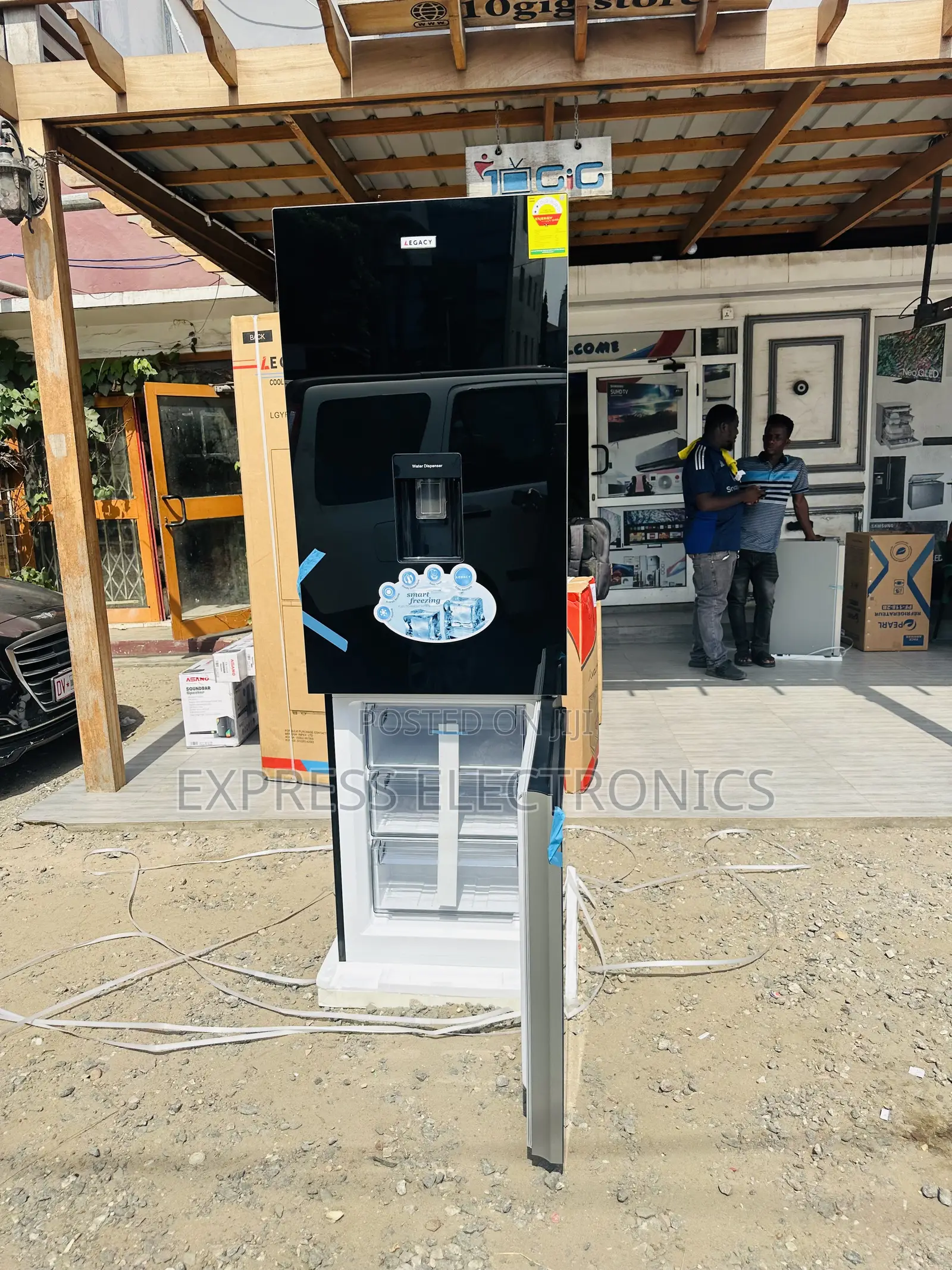 Astounding New Black Double Door Legacy 309l With Dispenser