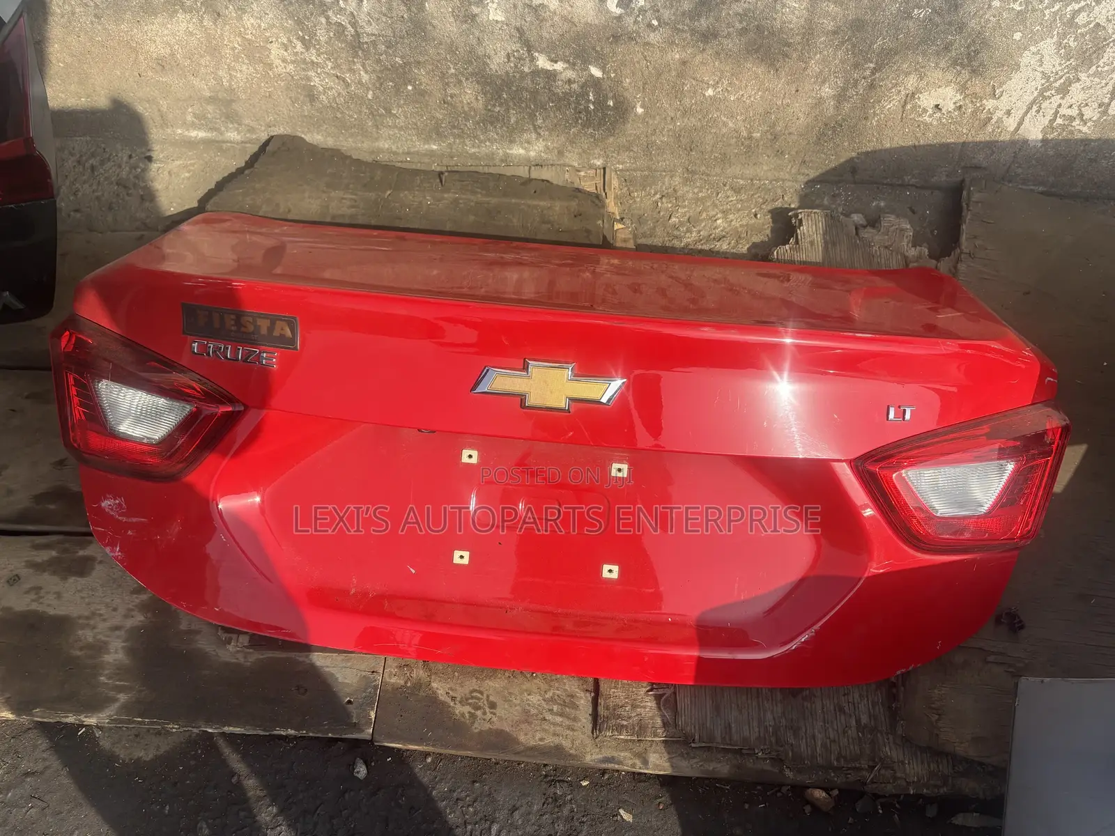 Chevrolet Cruze 2017-2019 Booth