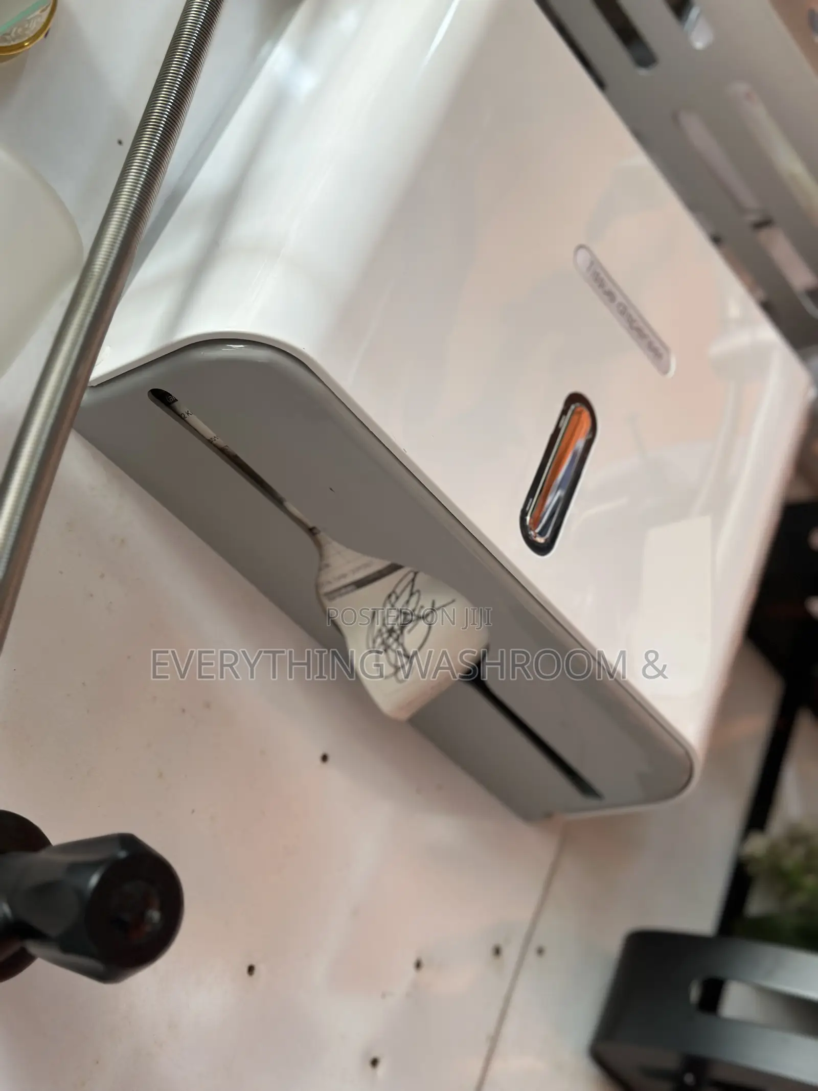 Tissue Dispenser_ Tissue Holder_ Dispenser