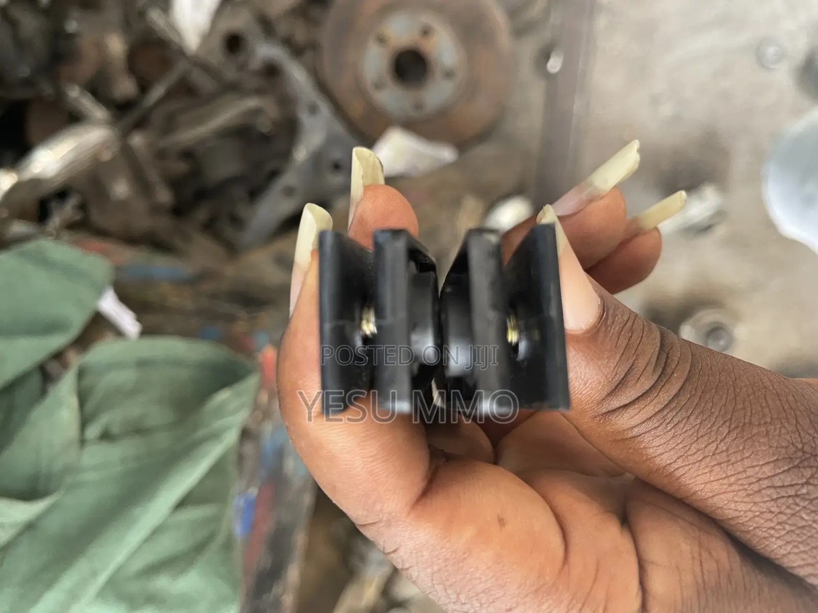 Elantra 12 Door Glass Seat