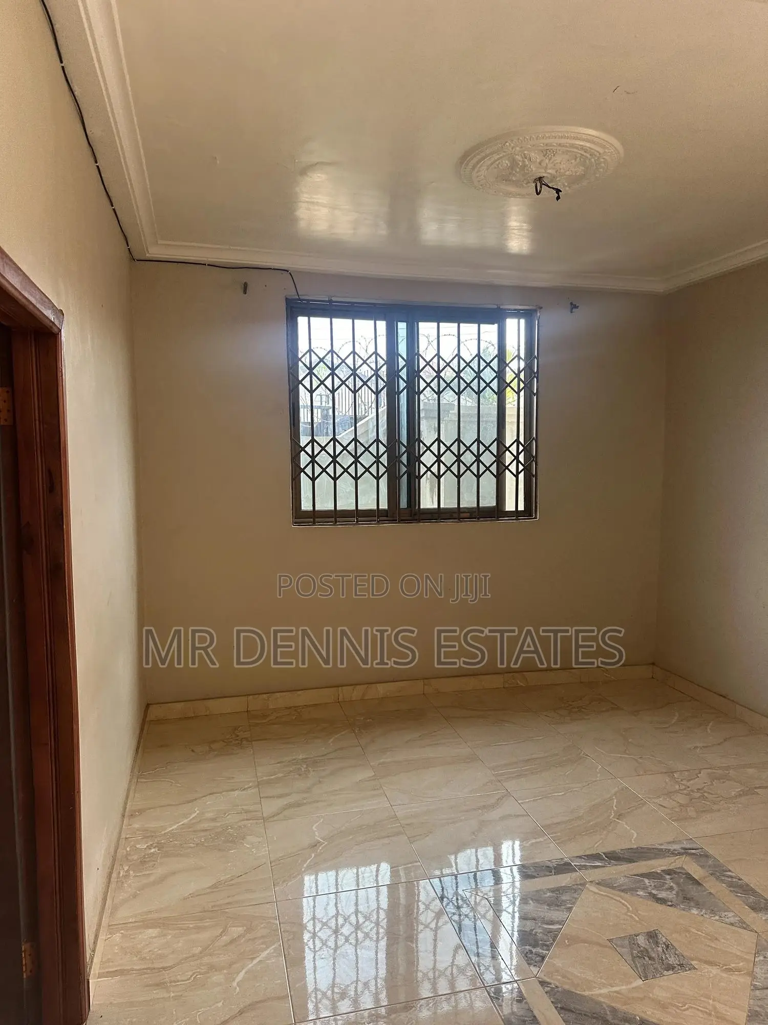 1bdrm Room & Parlour in Westhills Mall for rent