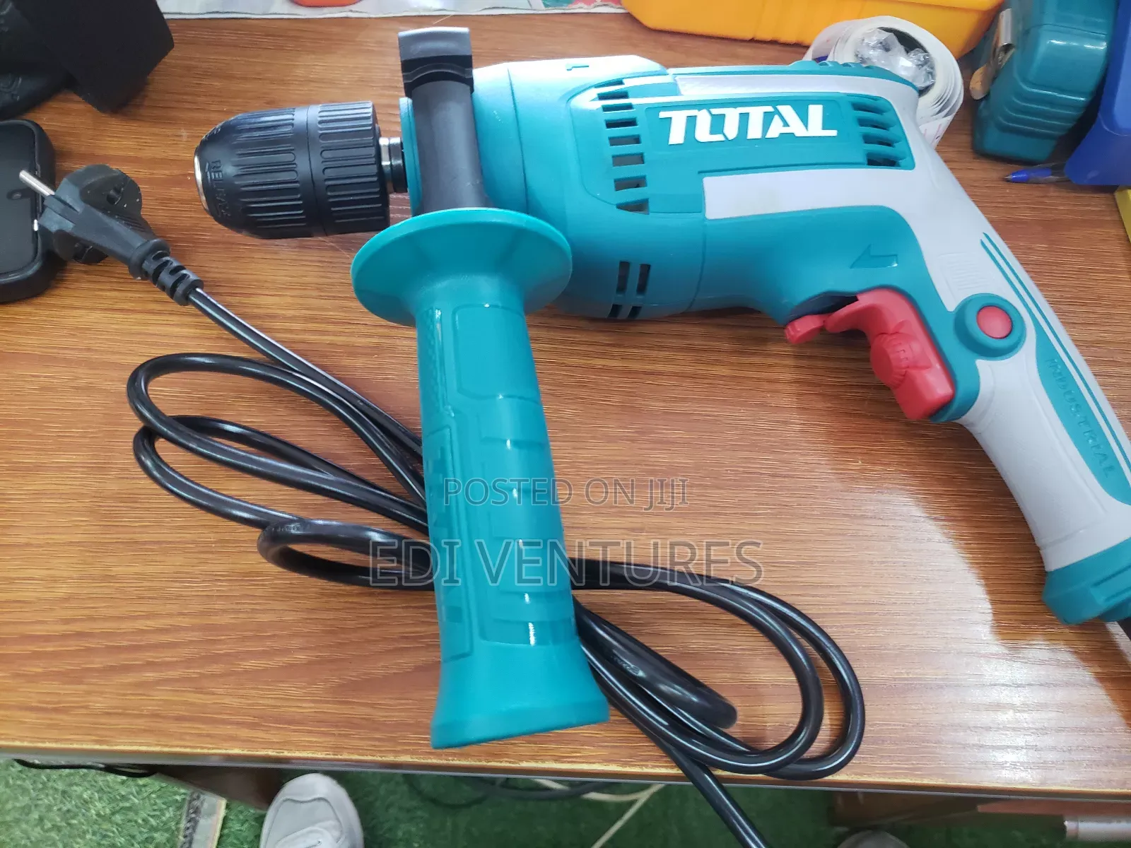Total 710w 13mm Keyless Chuck Electric Drill