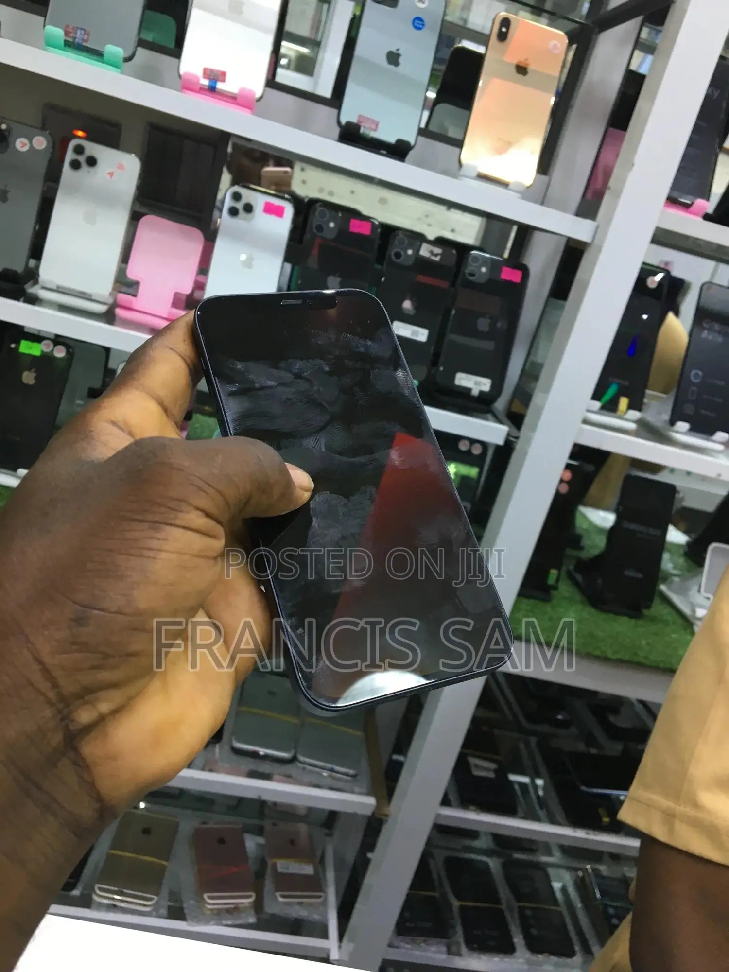 New Apple iPhone 11 128 GB Black