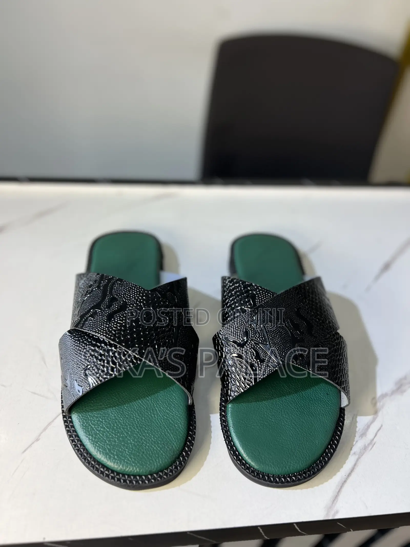Crocodile Black and Green Slippers