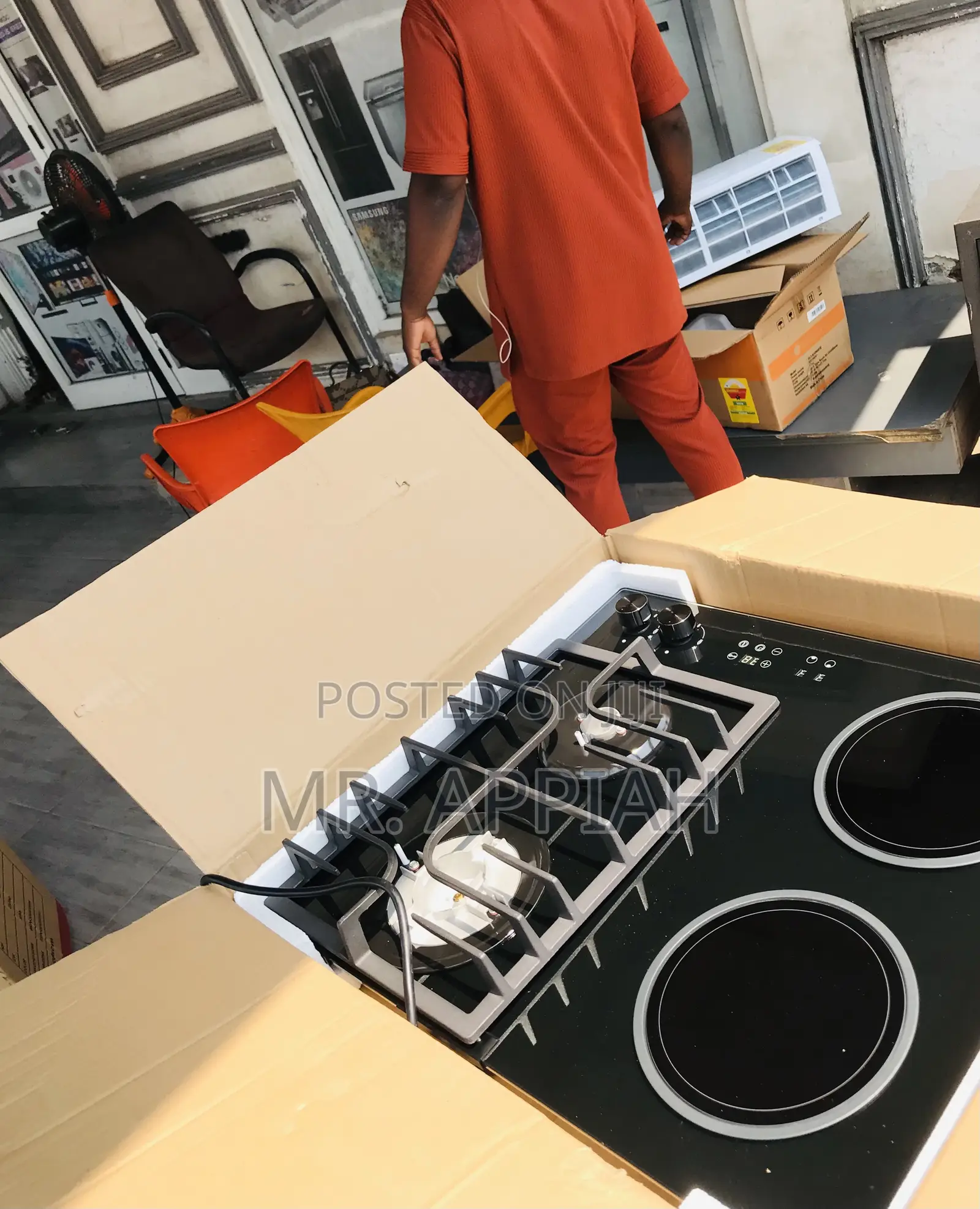 Efficient Kenwood 60cm2 + 2 Inbuilt Electric and Gas Burner