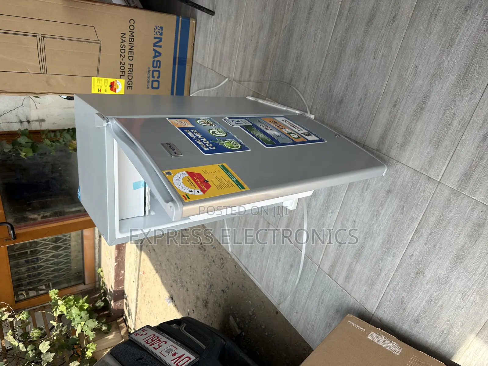 Zealous Sleek Single Table Top Fridge Pearl