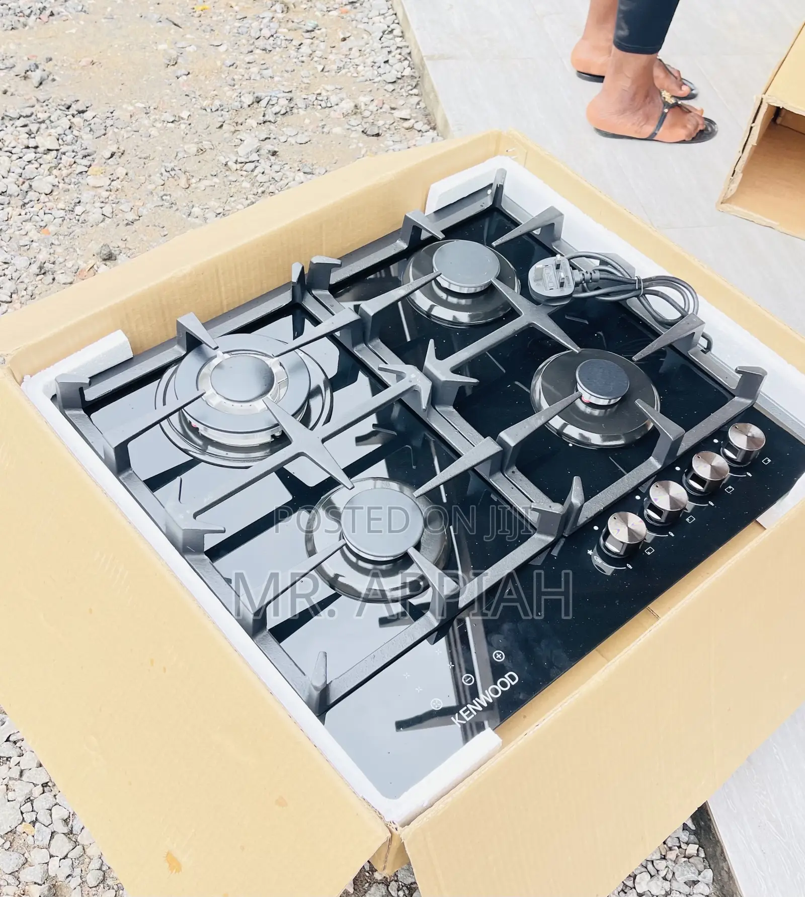 Quiet and Efficient Kenwood 60cm 4 Gas Inbuilt Burner.