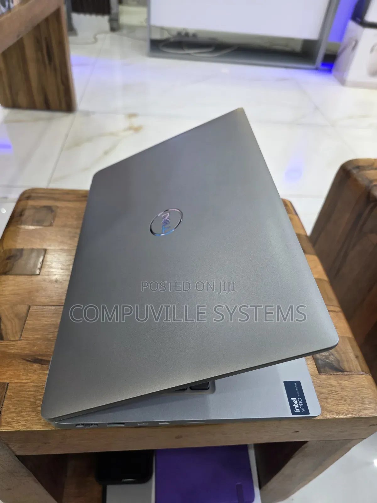 New Laptop Dell Latitude 3490 16GB Intel Core Ultra 7 SSD 512GB