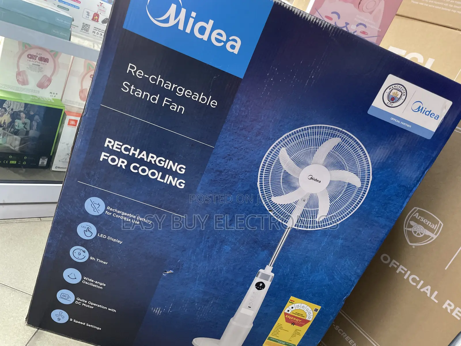 18” Led Display Rechargeable Standing Fan