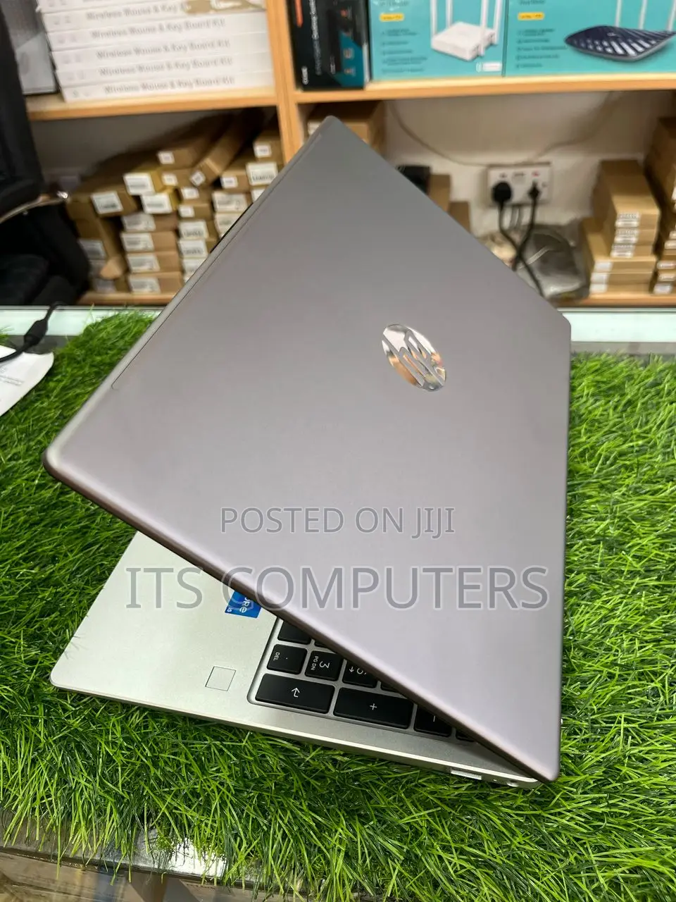 New Laptop HP 250 G10 8GB Intel Core I5 SSD 512GB
