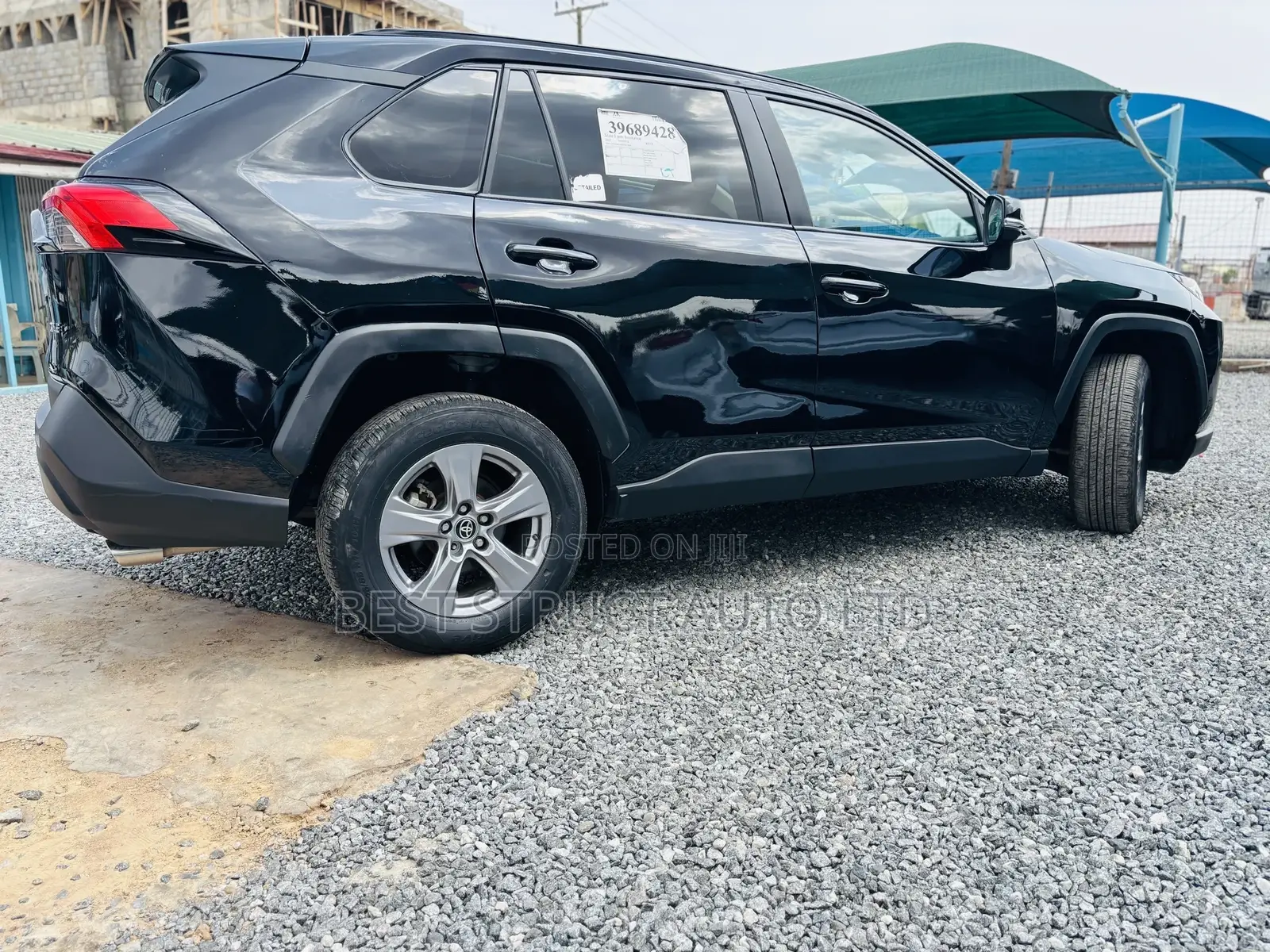 Toyota RAV4 XLE 2022 Black