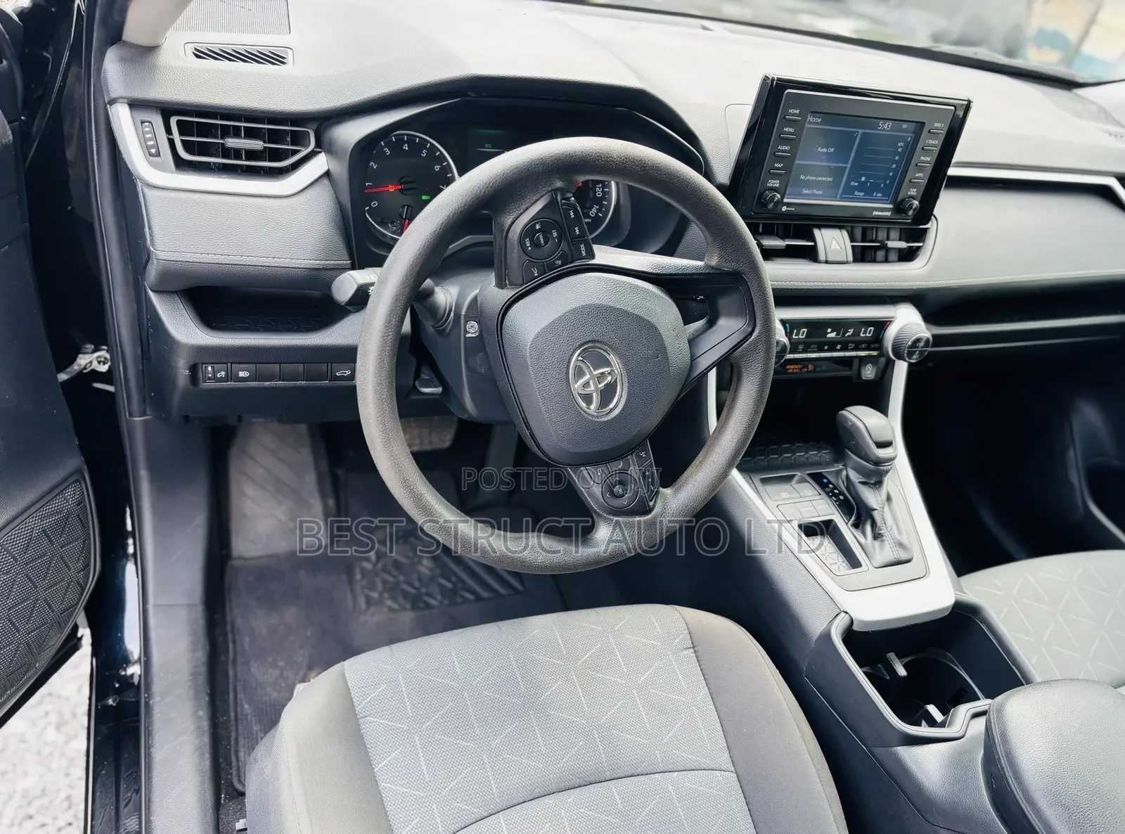 Toyota RAV4 XLE 2022 Black