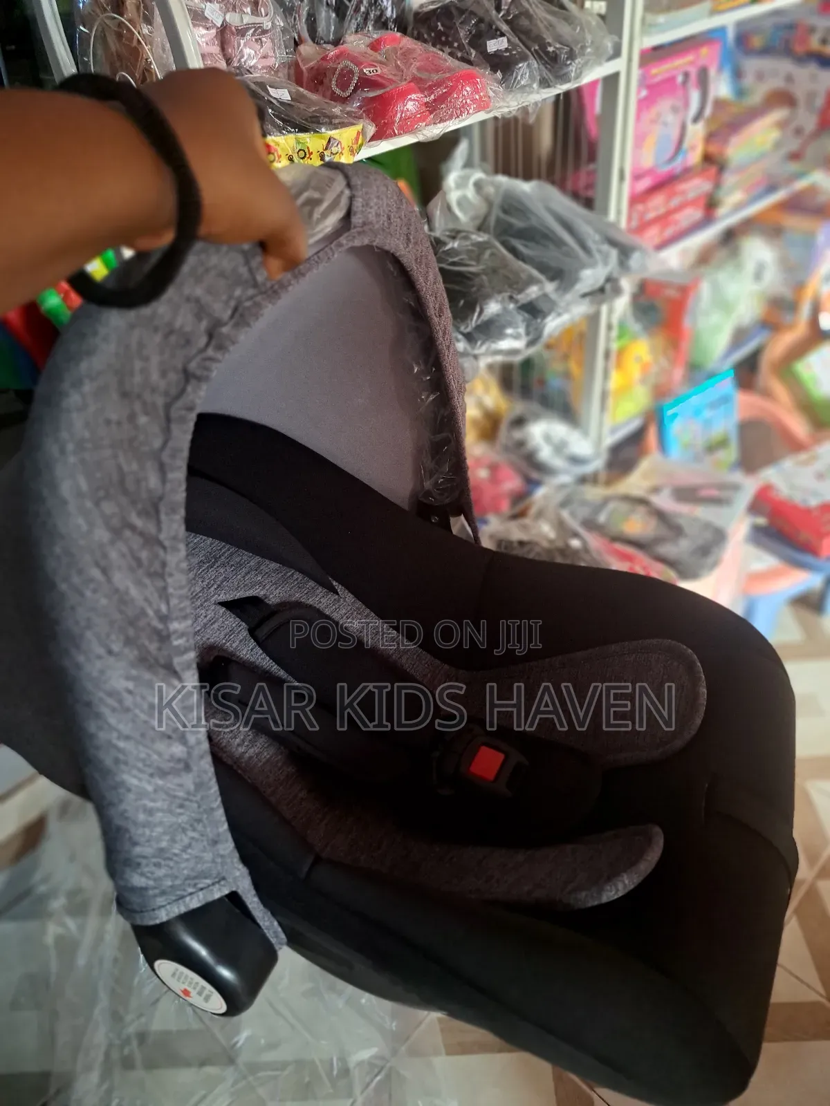 Baby Car Seat or Carry Cot 0 to 24months