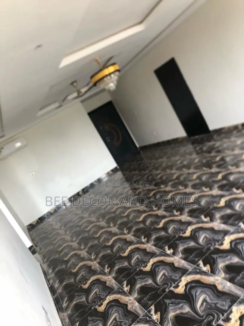 2bdrm Apartment in Bee Decor & Homes, Adenta for rent
