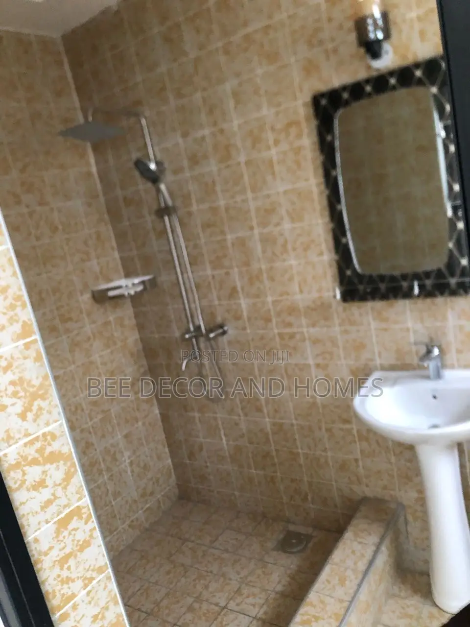2bdrm Apartment in Bee Decor & Homes, Adenta for rent