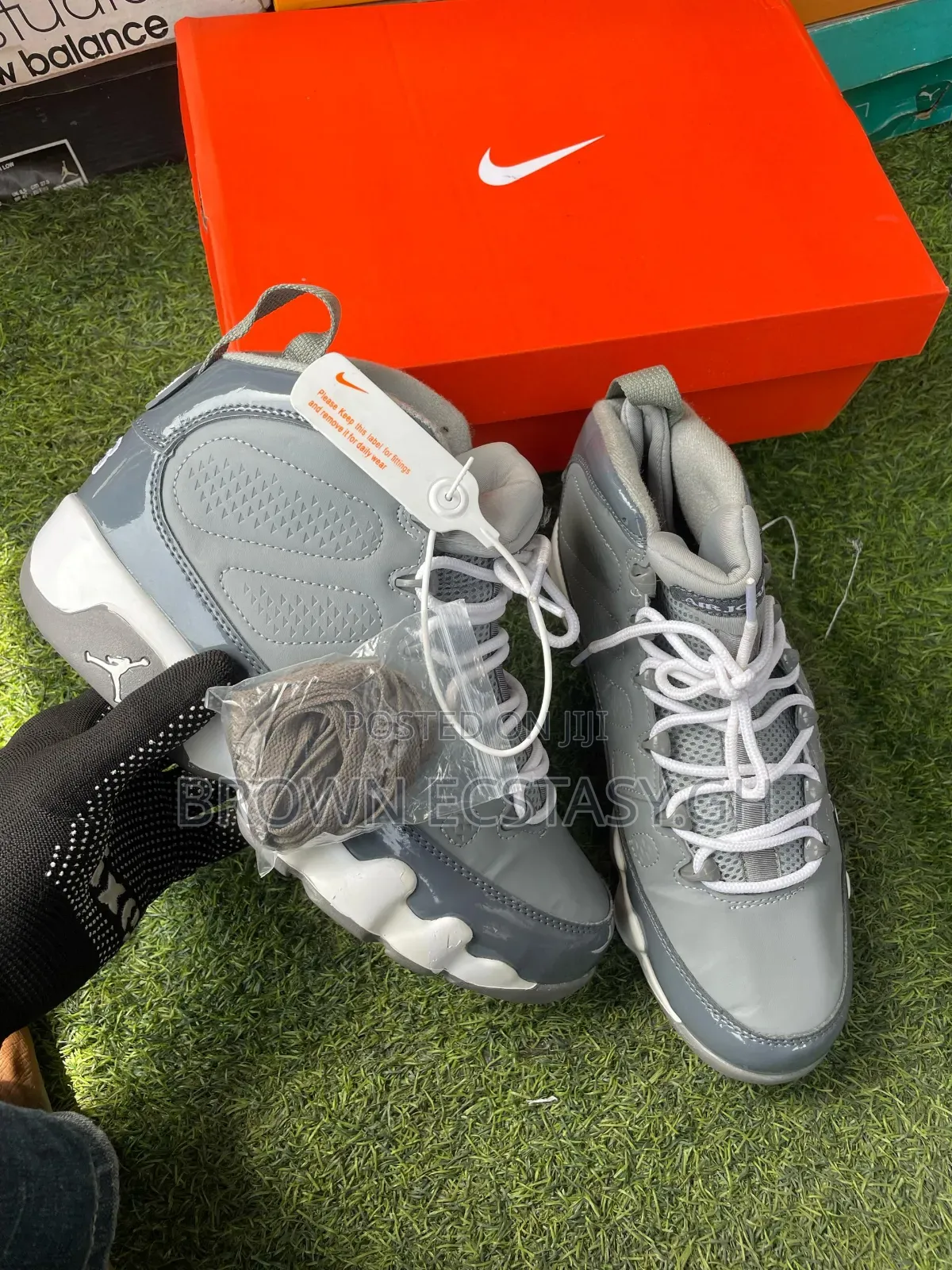 Jordan 9 Retro Sneaker