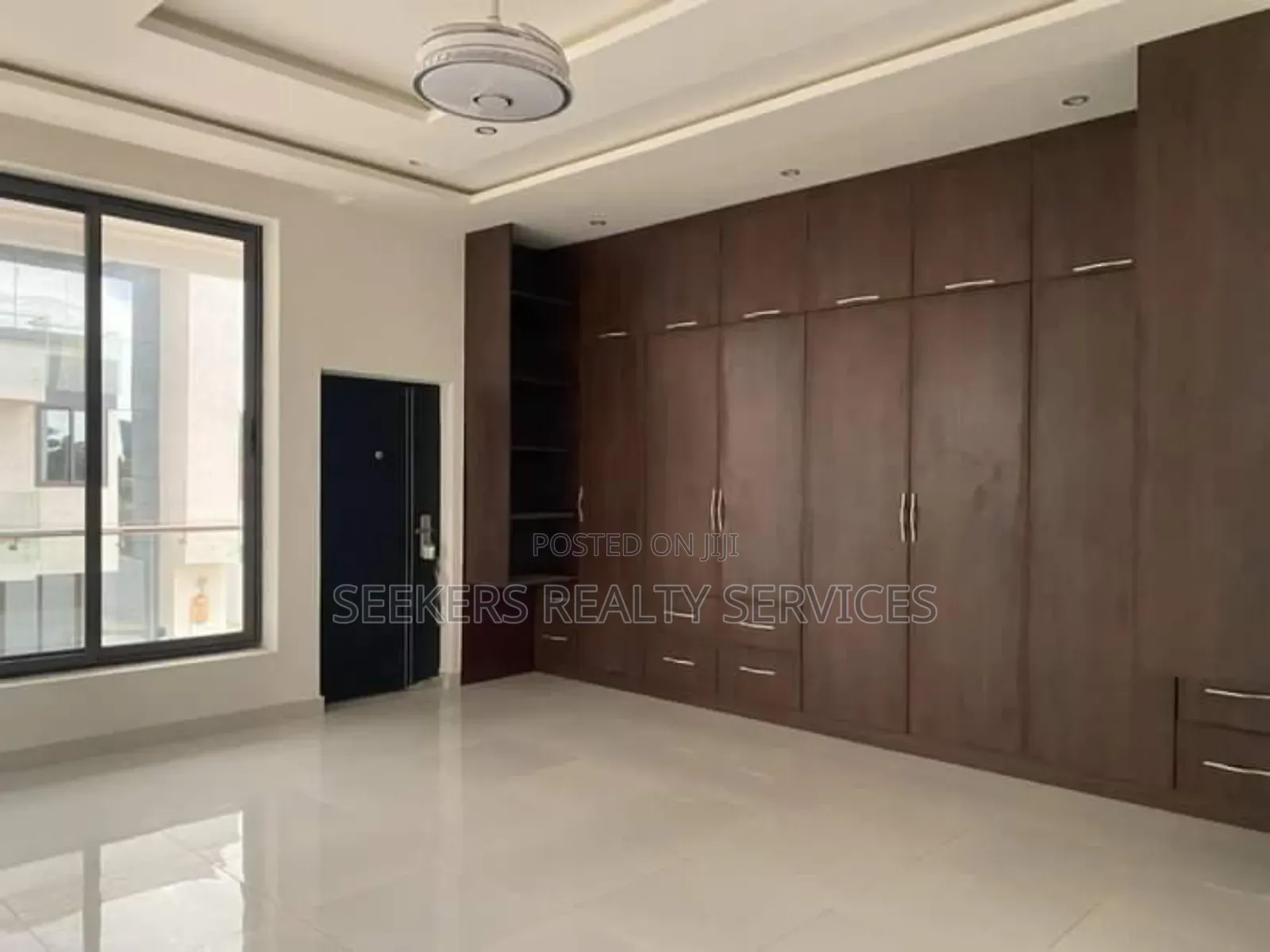 4bdrm Mansion in Seekers Realty, Airport Residential Area for sale