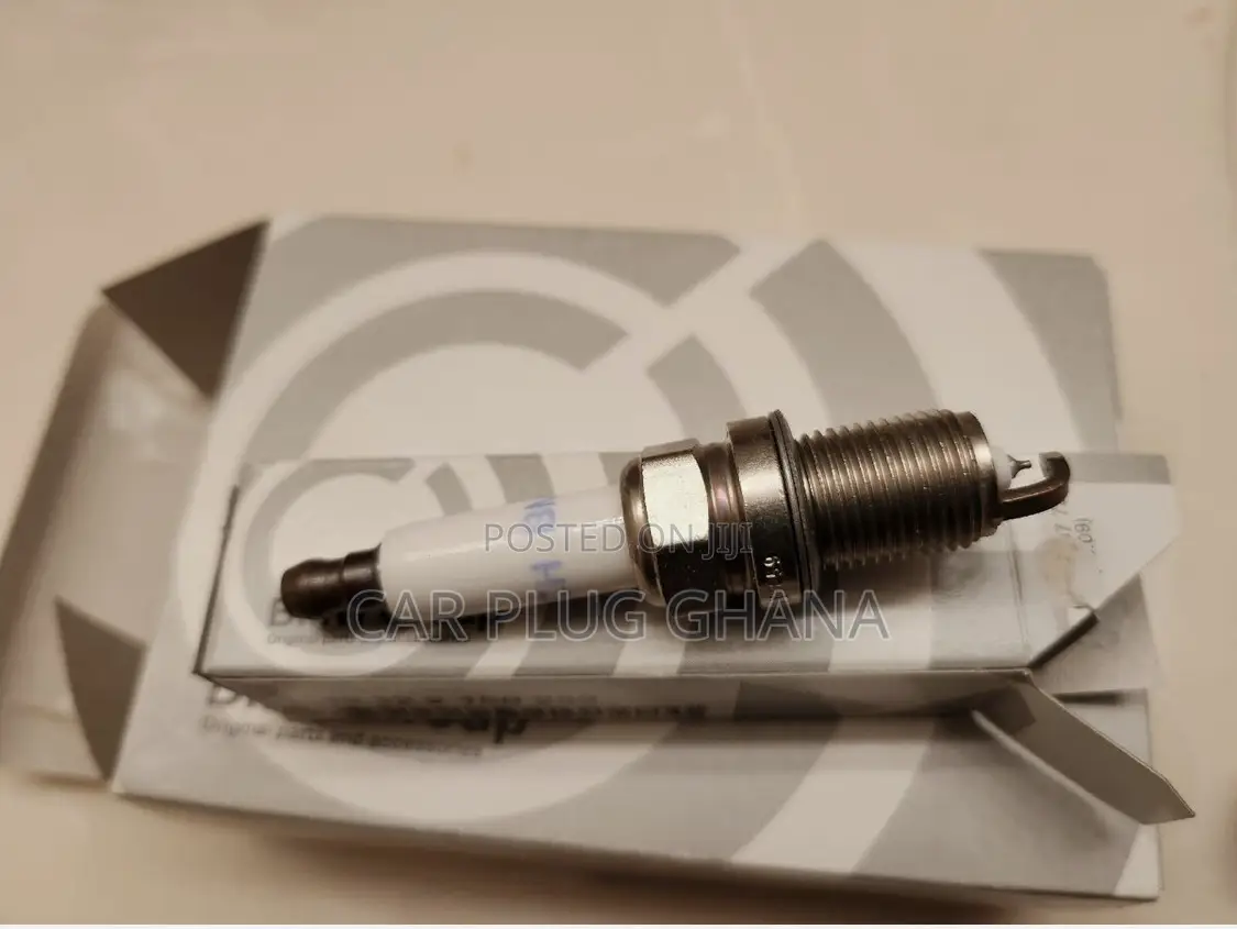 Original BMW 16 Short Spark Plugs Frk7pp332
