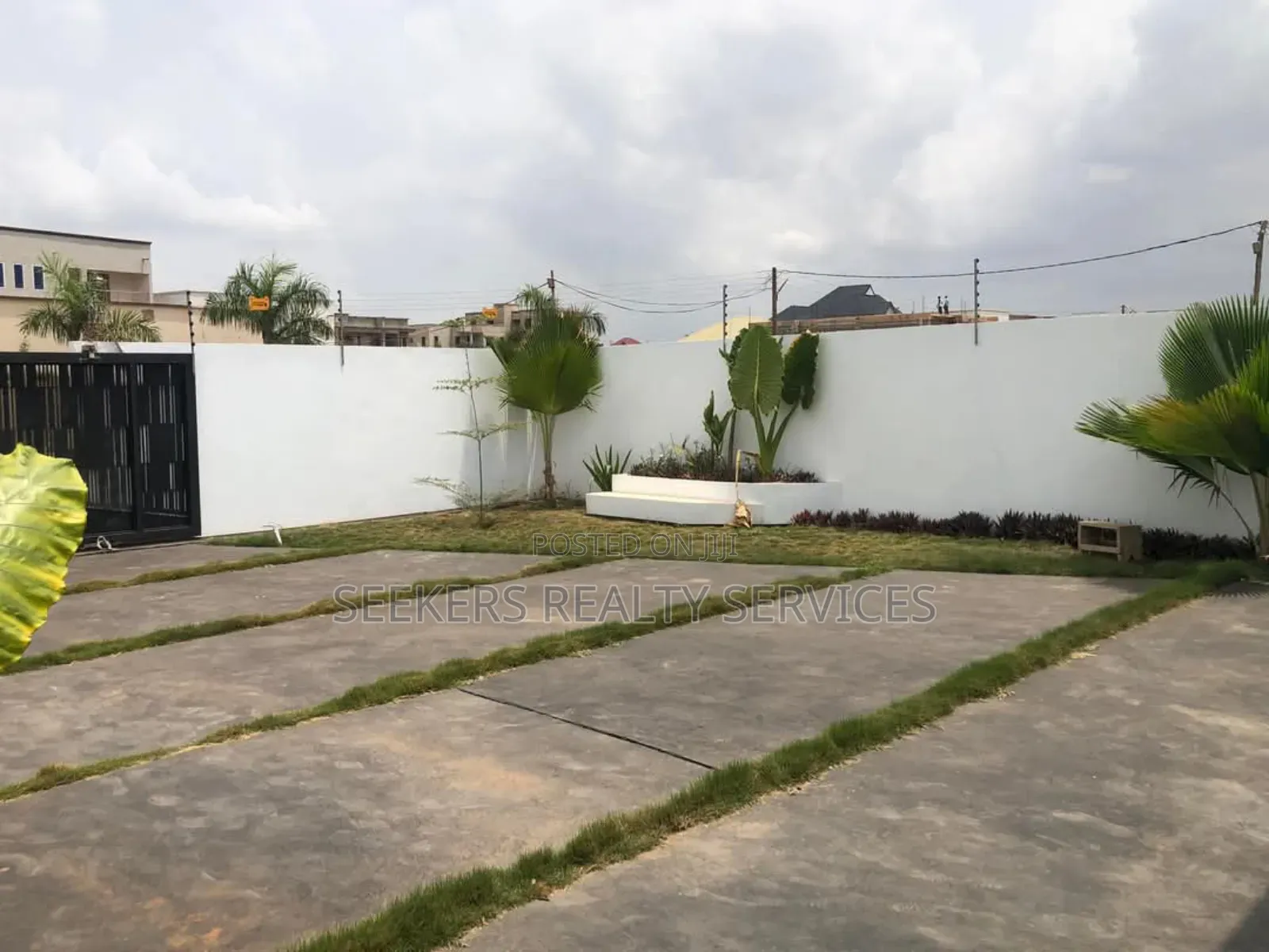 3bdrm House in Seekers Realty, Adenta for sale